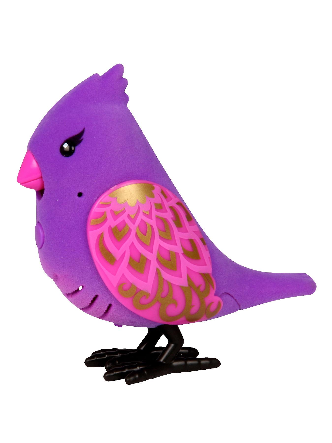 Little Live Pets Bird - Golden Gaby Little Live Pets Bird - Golden Gaby