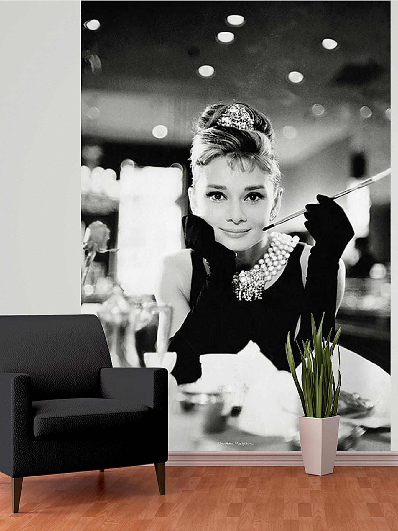 1Wall Audrey Hepburn Breakfast at Tiffany's Wall Mural 1Wall Audrey Hepburn Breakfast at Tiffany's Wall Mural