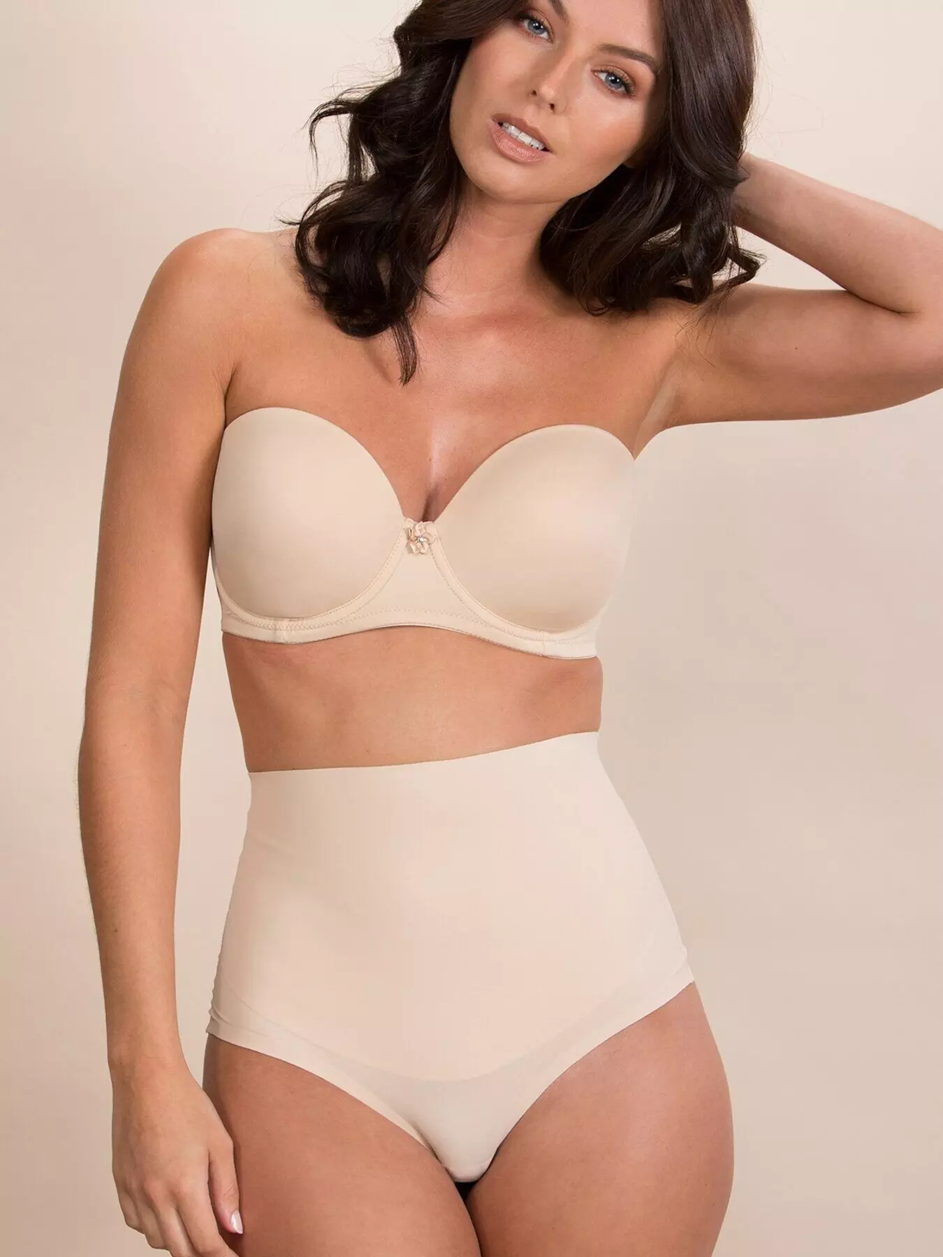 Pour Moi Definitions Pull Up Shaping Cincher - Natural