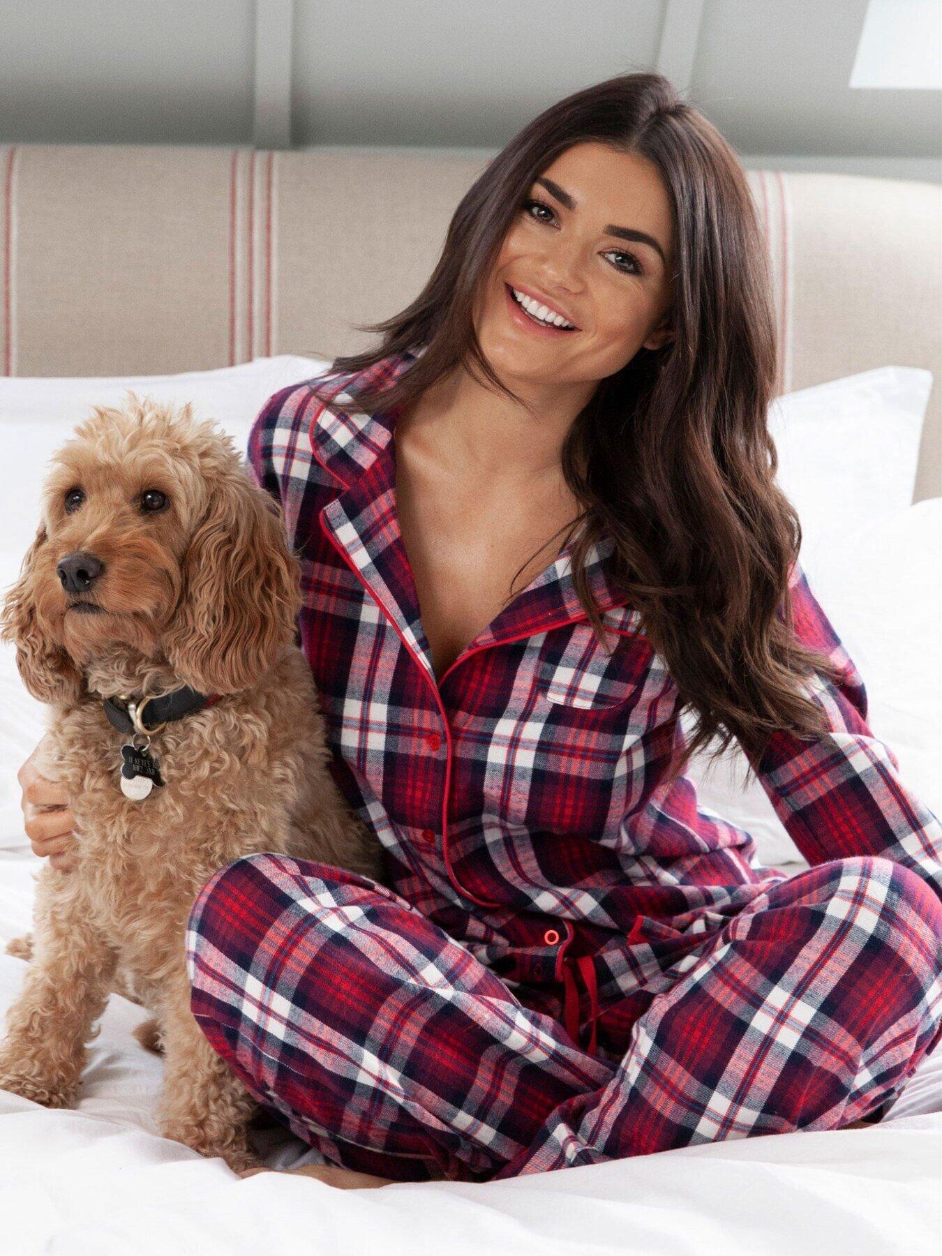 Checked discount pyjama set