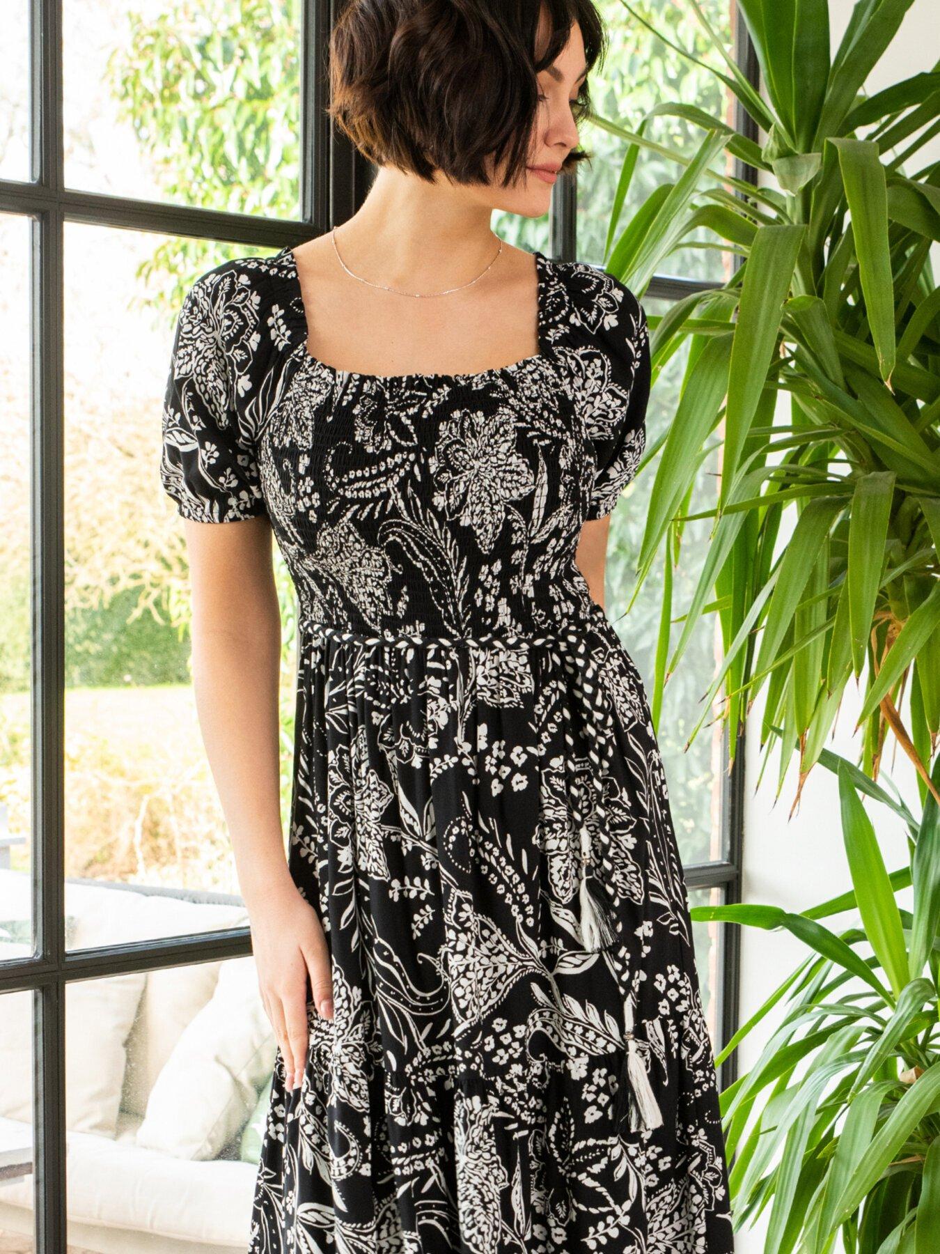 Black and white short sleeve dress best sale