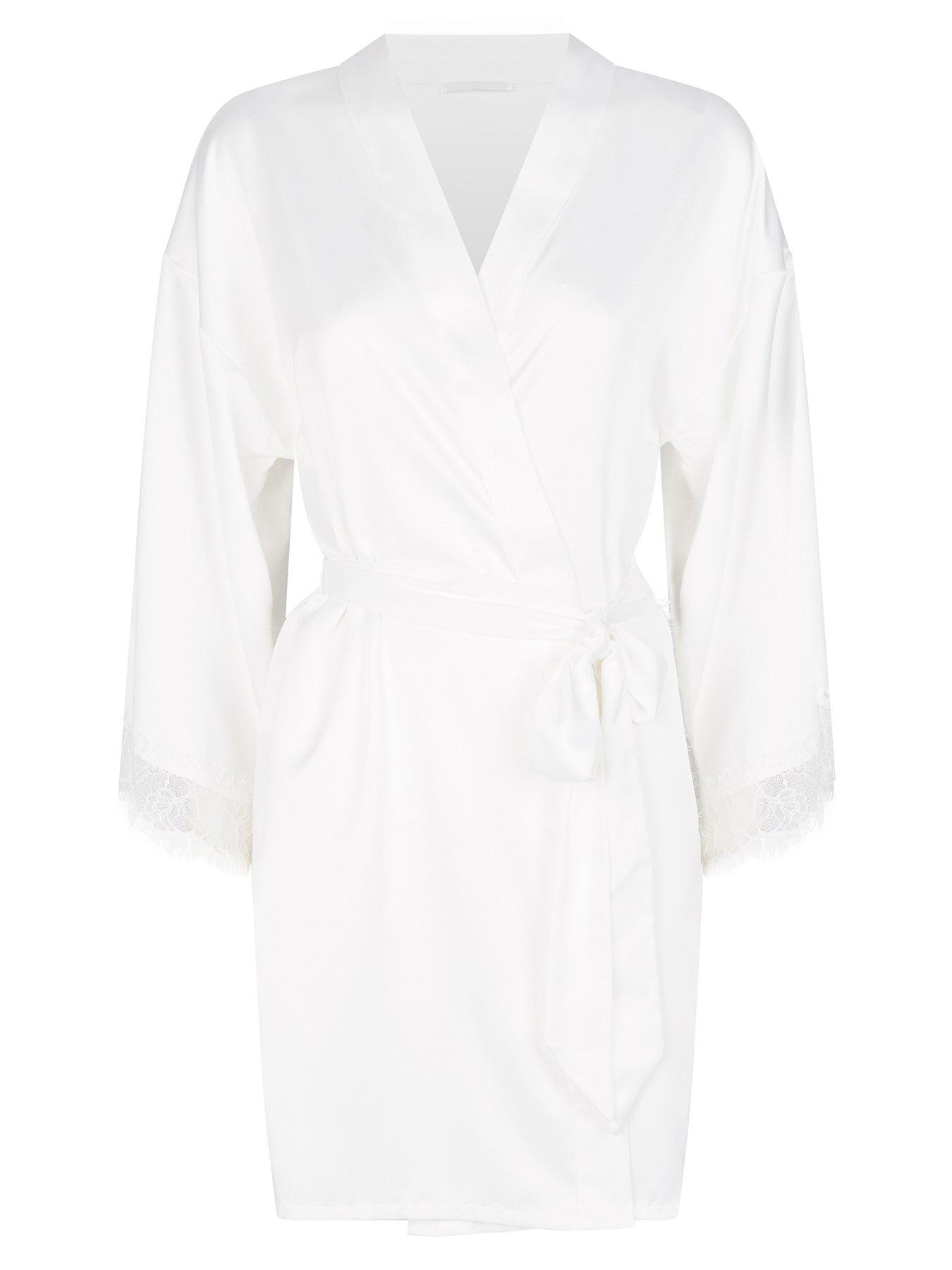 Image 4 of 4 of Ann Summers Cherryann&nbsp;Robe - White
