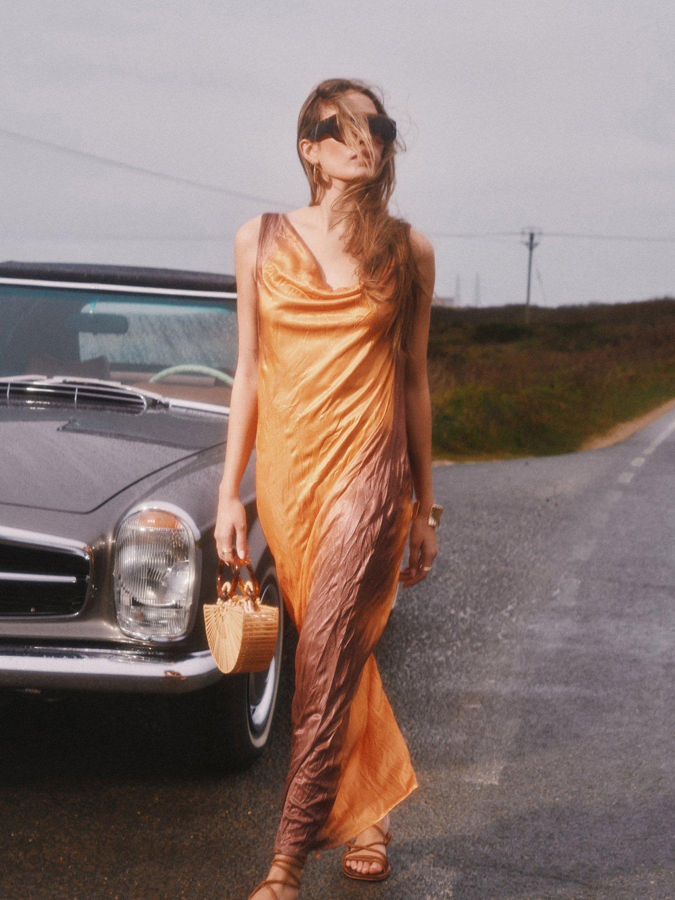 undefined Sleeveless Crinkled Ombre Midi Dress