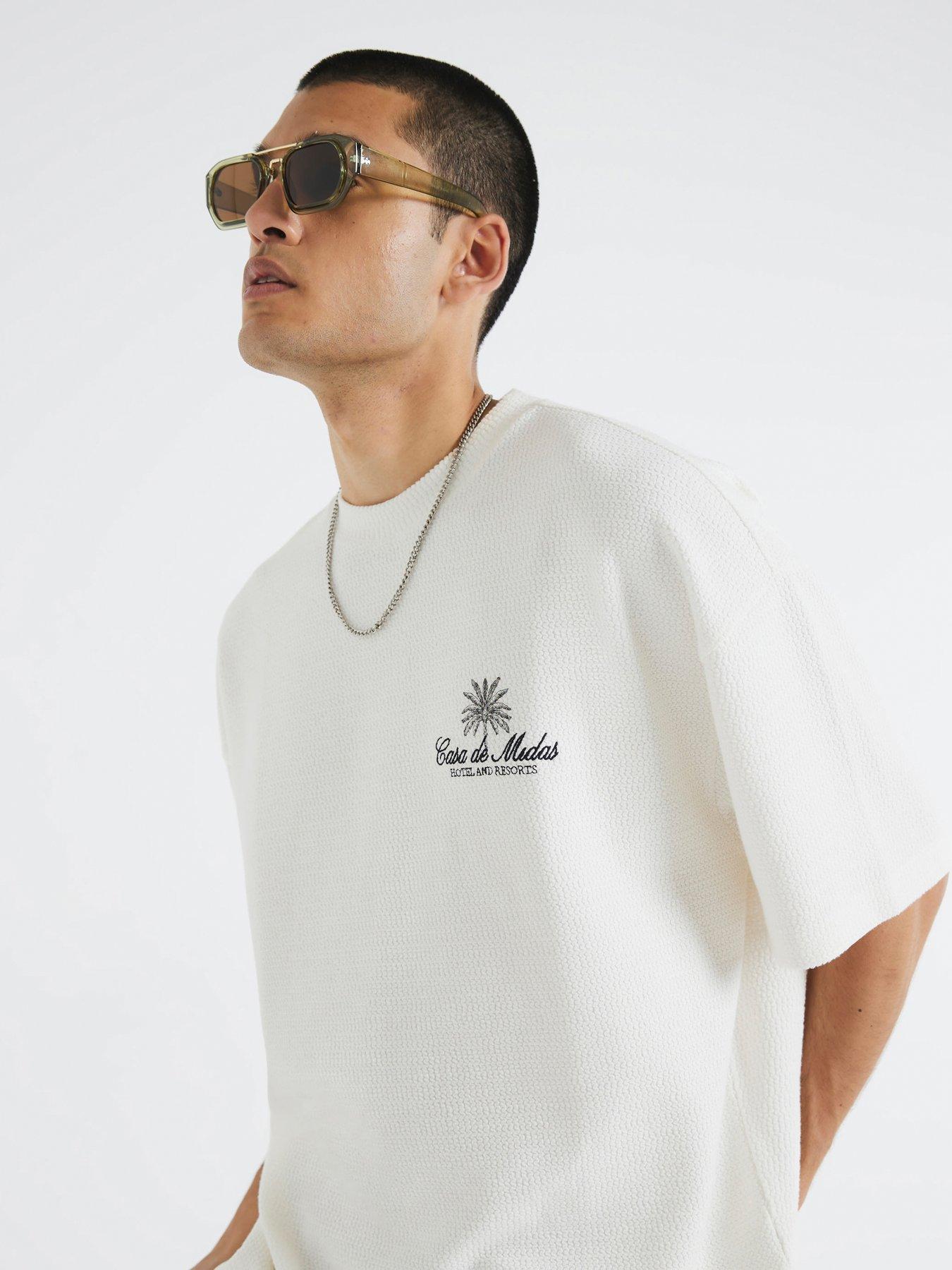Image 4 of 4 of River Island Textured Casa Patch T-shirt - White