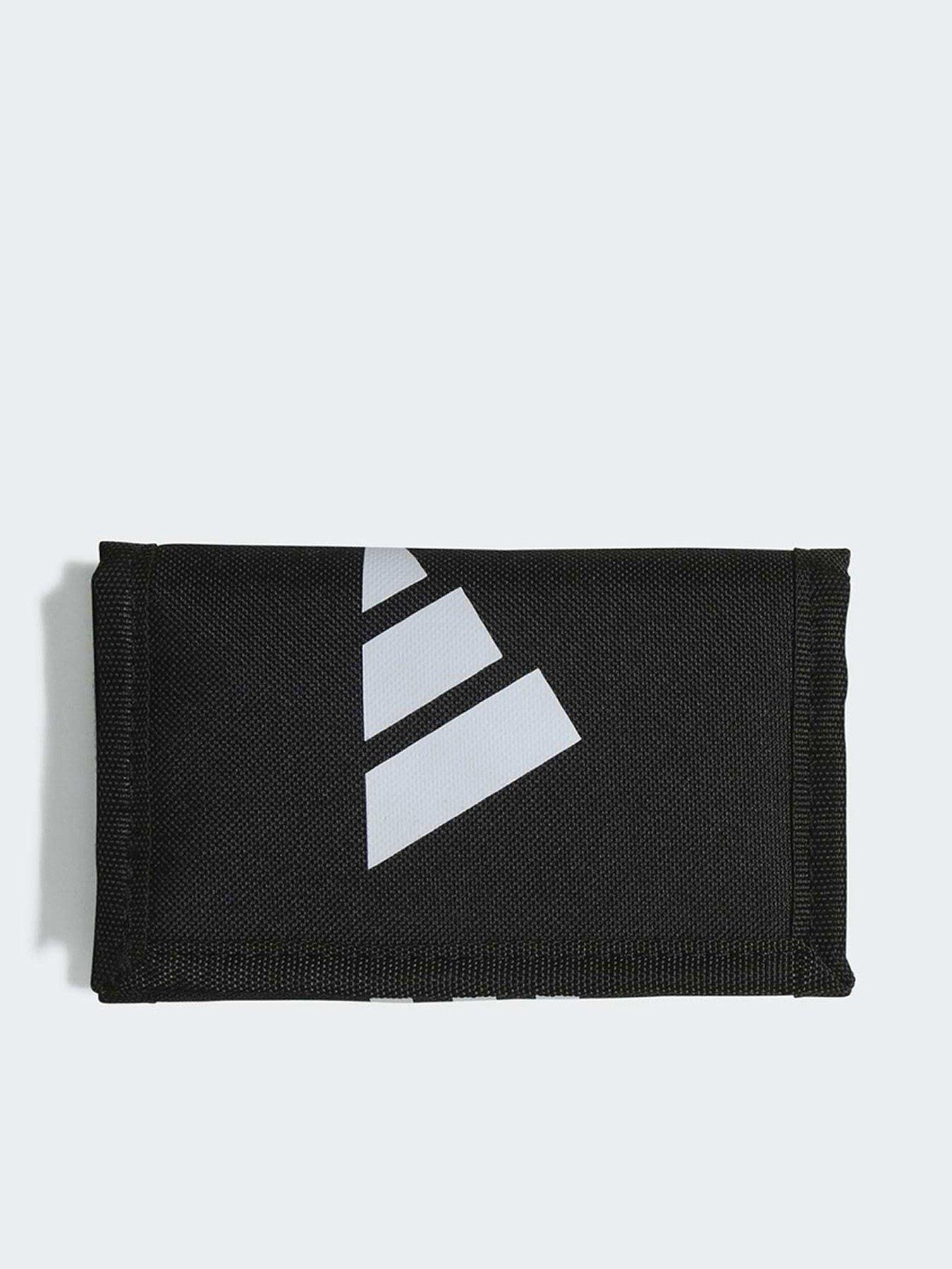 undefined Essentials Training Wallet