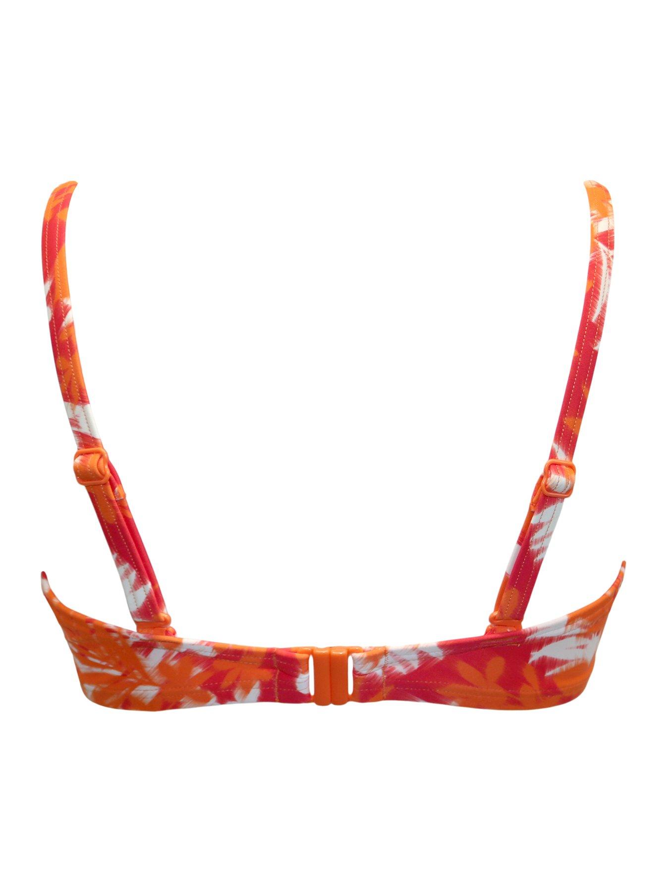 Image 4 of 4 of Pour Moi Free Spirit Lightly Padded U/W Twist Front Bikini Top