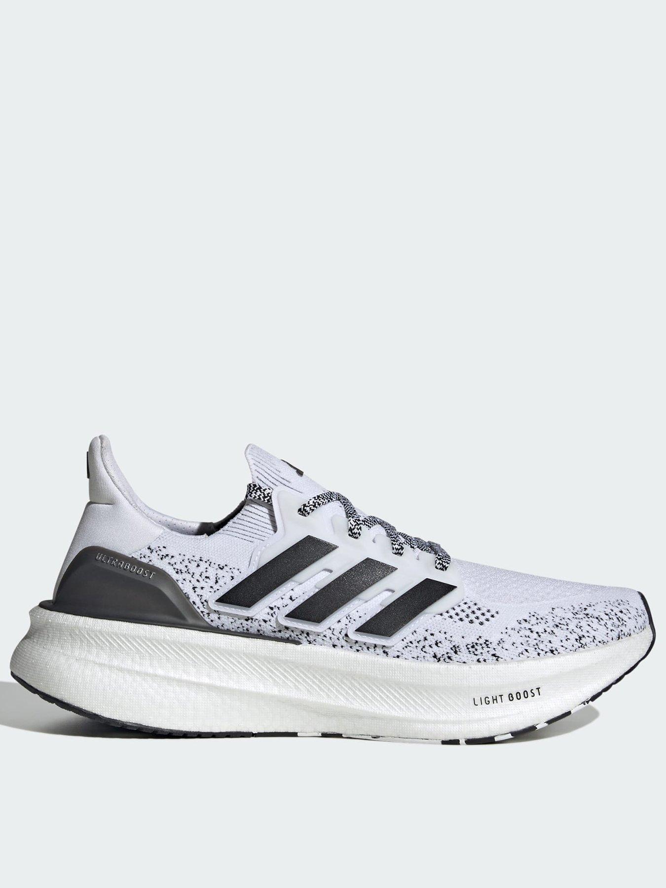 adidas ULTRABOOST 5 Trainers