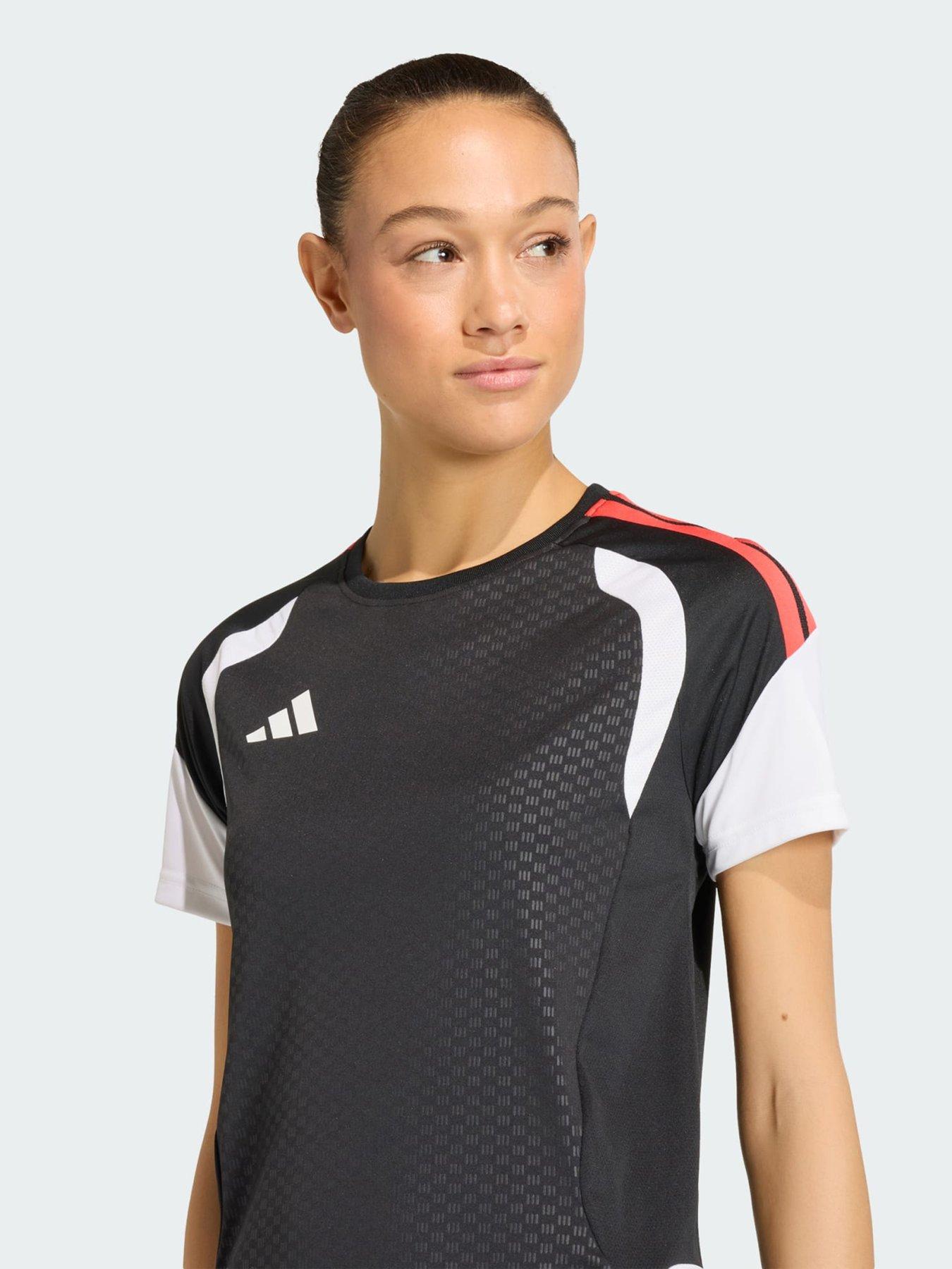 Image 4 of 6 of adidas Tiro 26 Competition Training Jersey