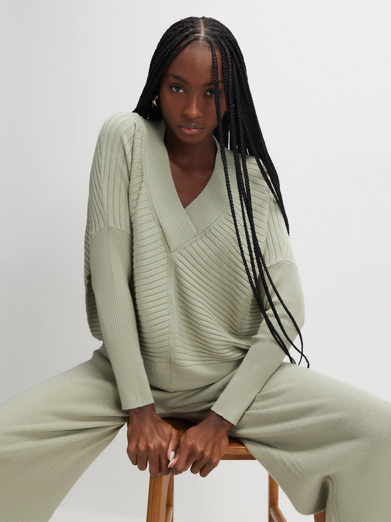 Image 4 of 4 of River Island V Neck Ribbed Jumper