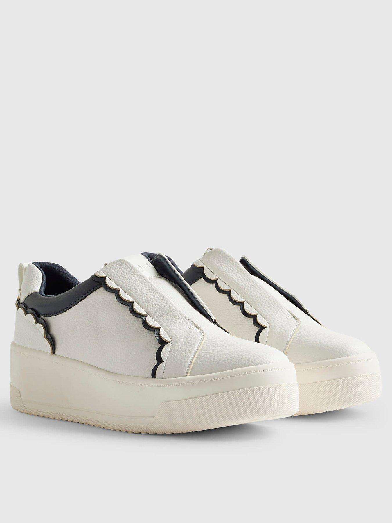 Image 2 of 4 of River Island Scallop Trim Slip On Trainers