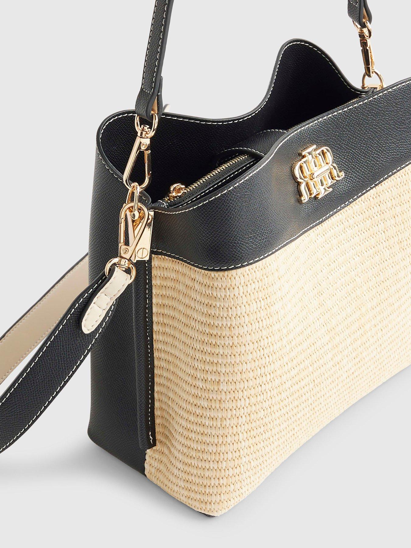 Image 4 of 4 of River Island Raffia Bucket Bag - Beige