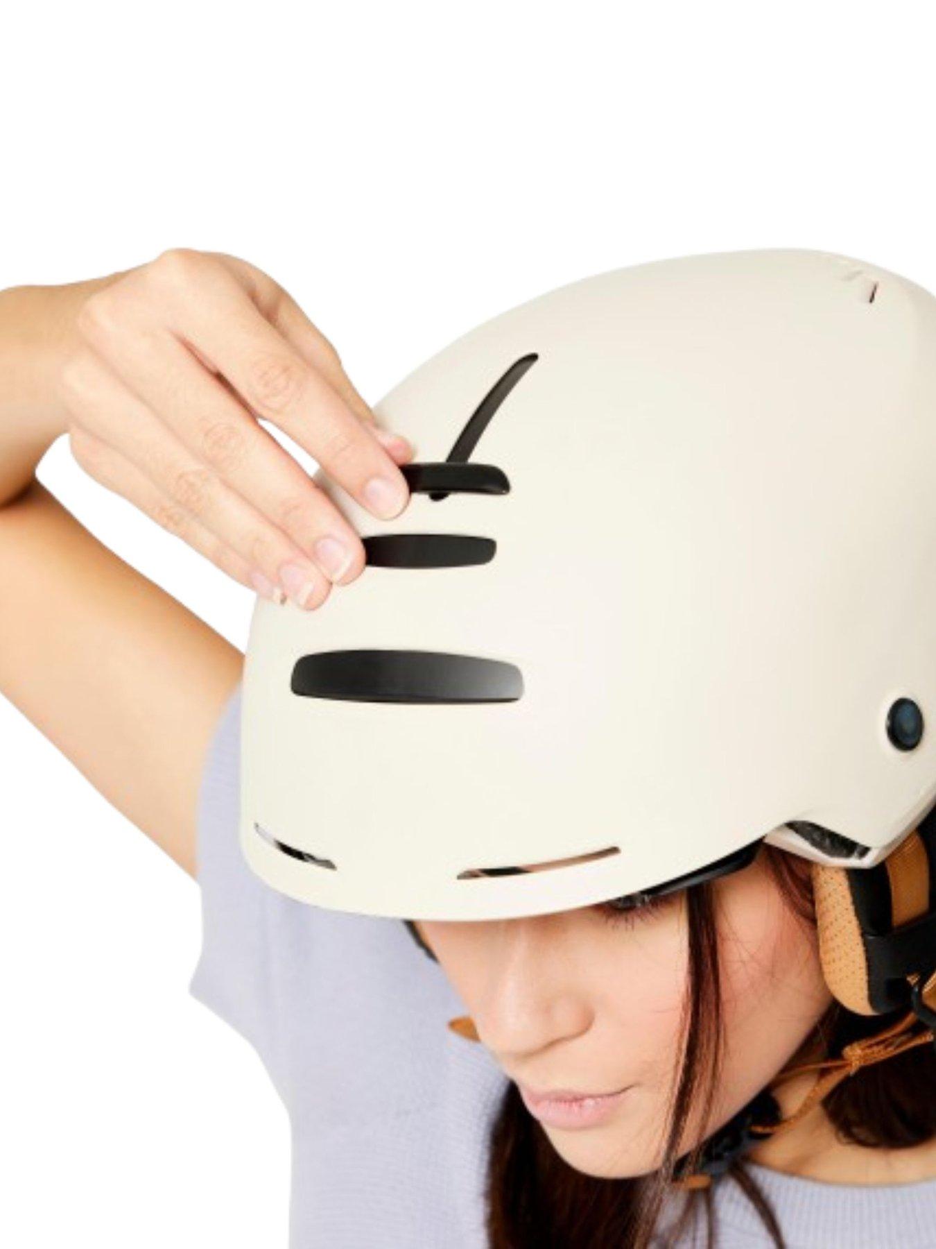 Image 5 of 6 of Decathlon City Cycling Helmet with Visor and Rear Light 900 - Beige