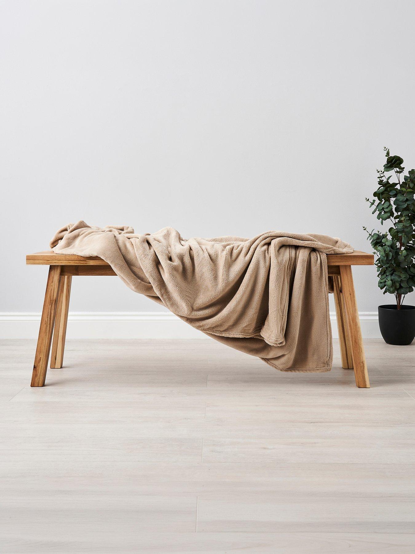 The Very Collection Micro Fleece Throw