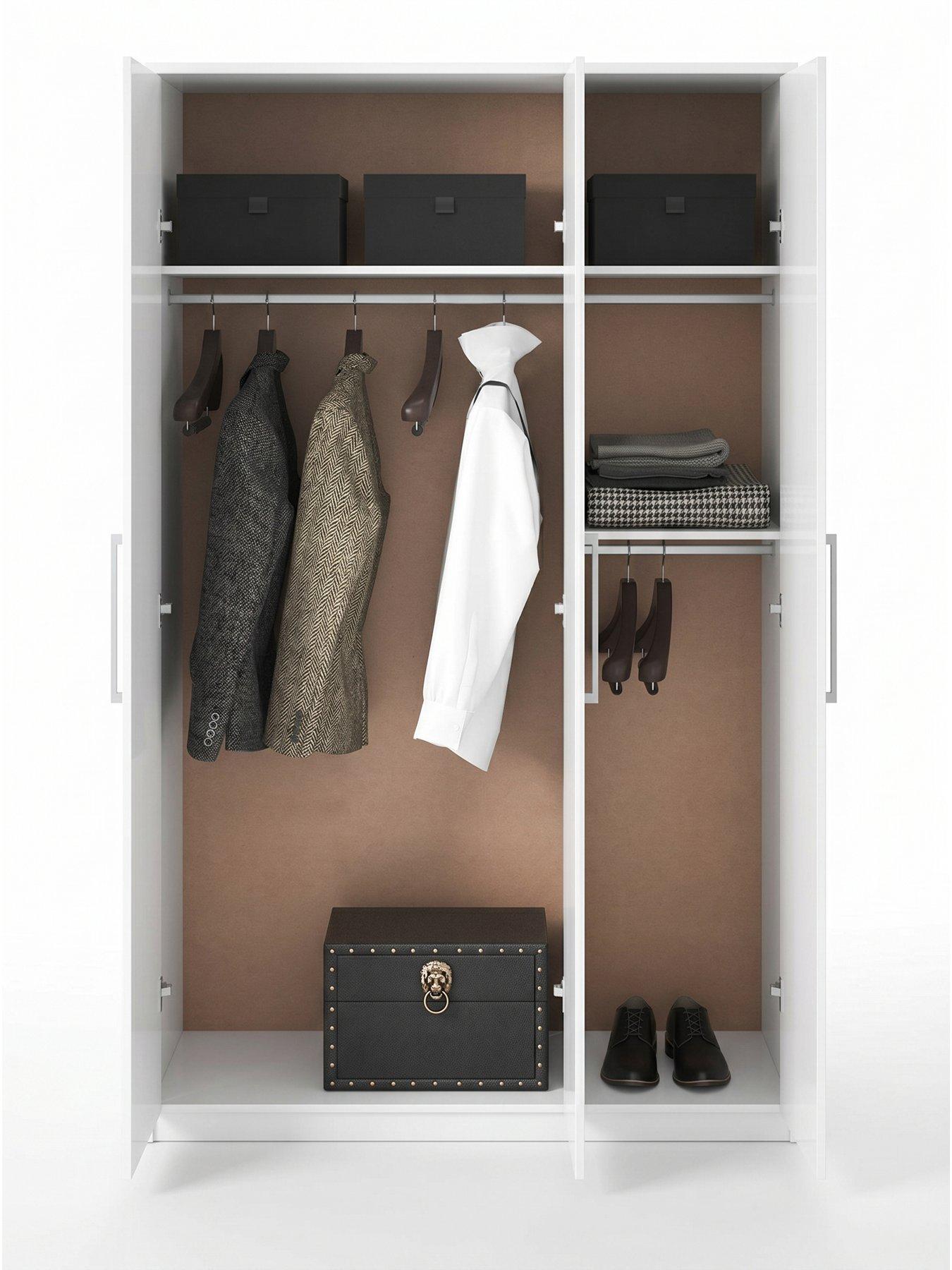 Image 3 of 6 of The Very Collection Prague Gloss 3 Door Mirrored Wardrobe&nbsp;- FSC&reg; Certified