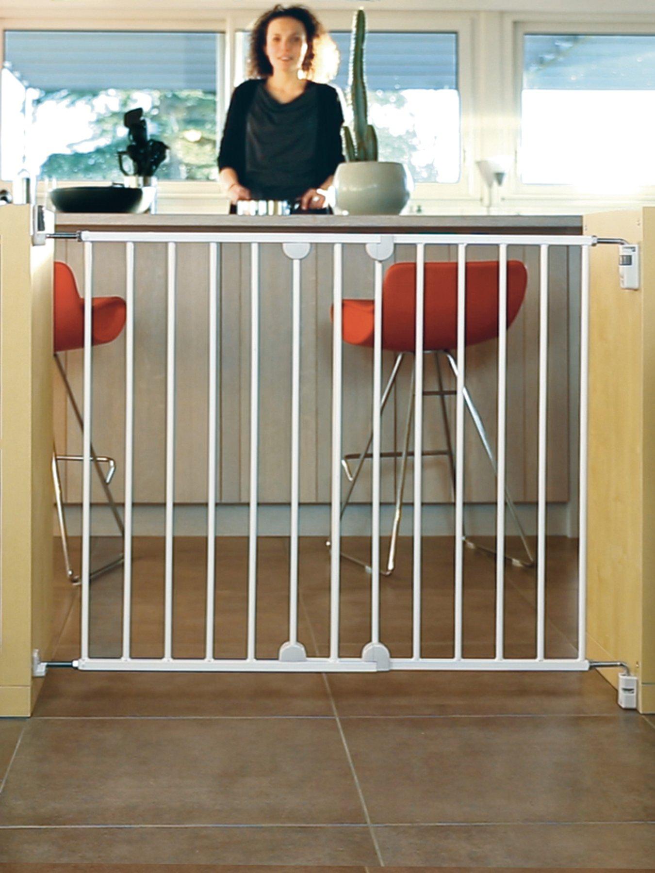 Safety Gates Stair Gate 120cm Wide Callowesse Omni Retractable