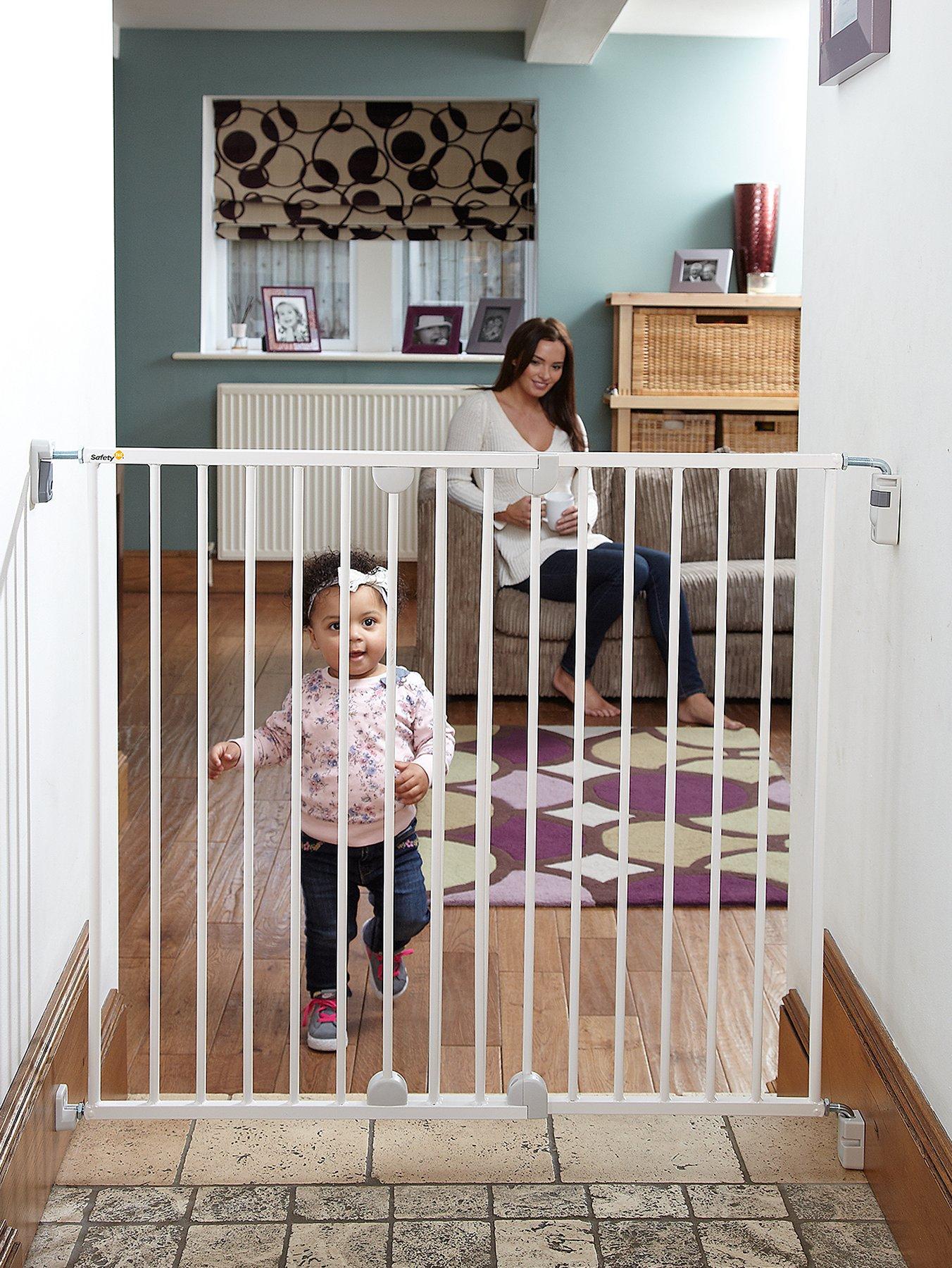 Extendable child safety sales gate