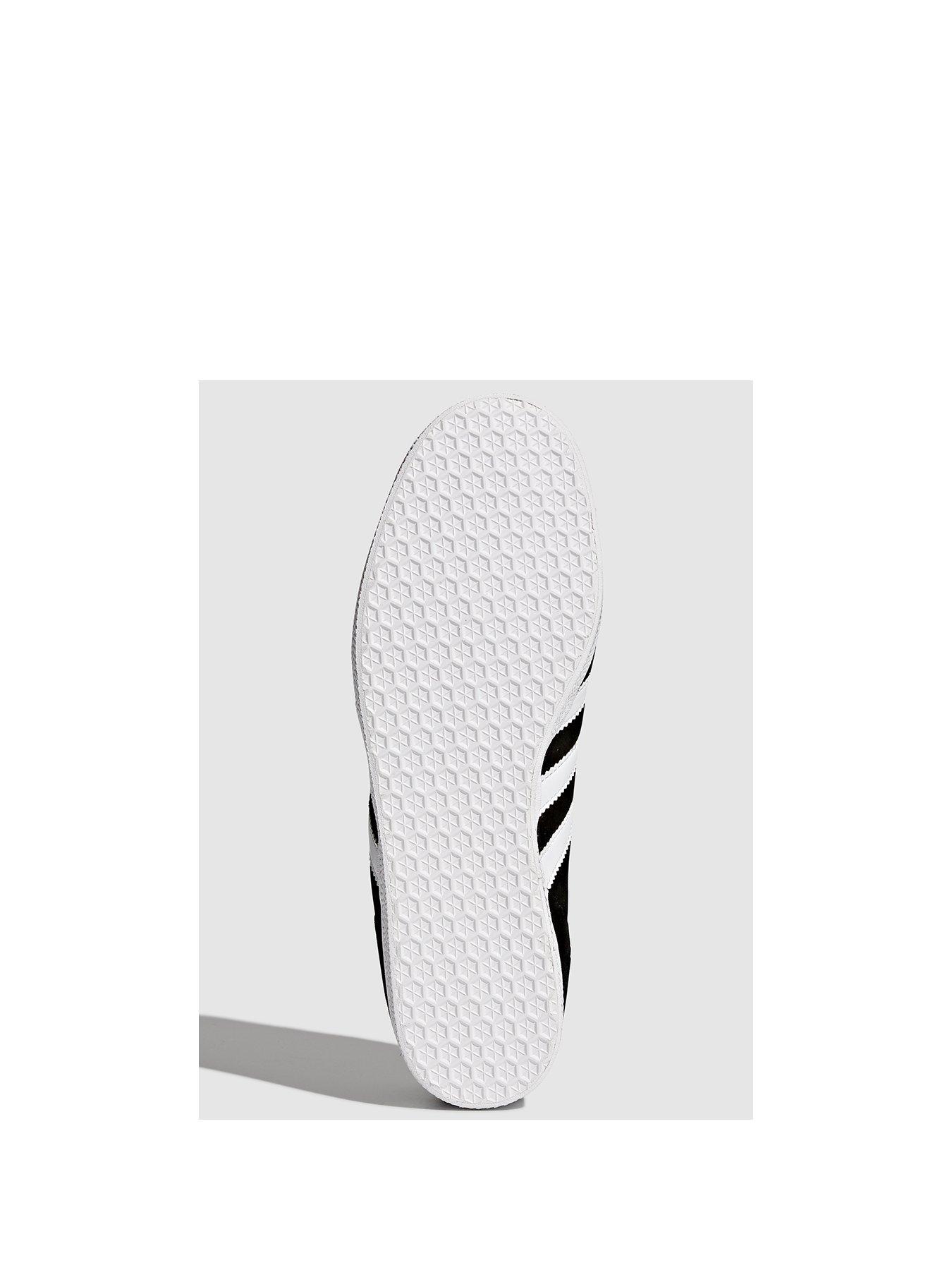 Image 6 of 8 of adidas Originals Gazelle Trainers - Black/White