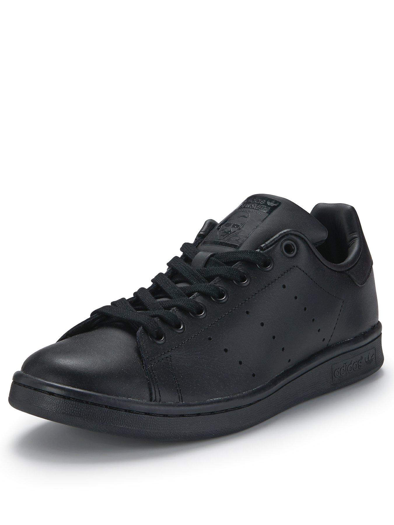 mens black trainers uk