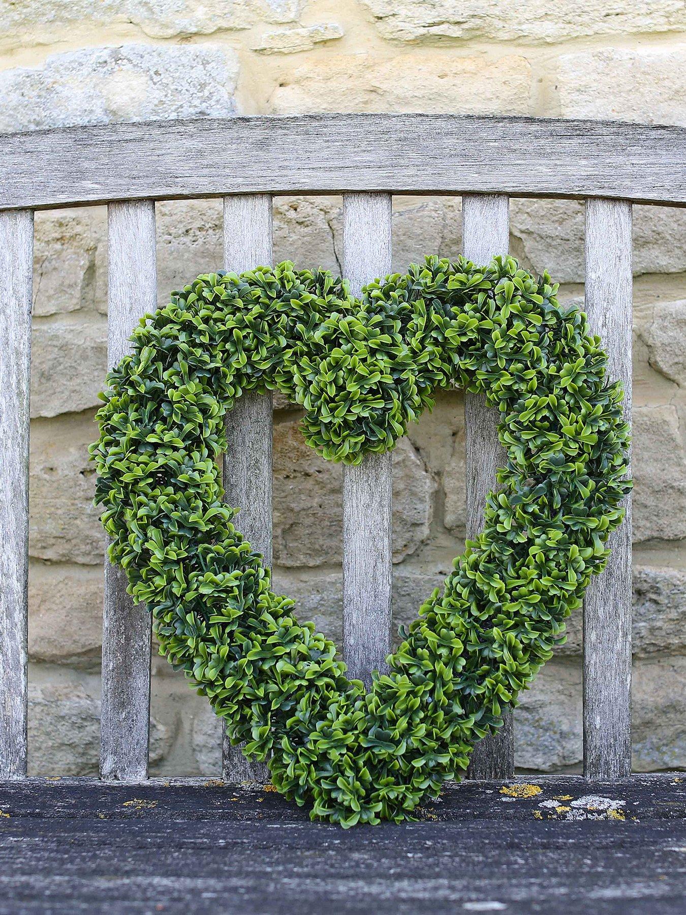 Product photograph of Smart Garden 41cm Boxwood Hanging Heart from very.co.uk