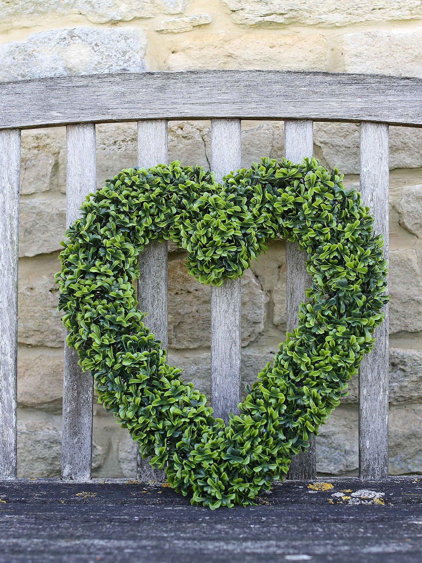 Smart Garden 41cm Boxwood Hanging Heart