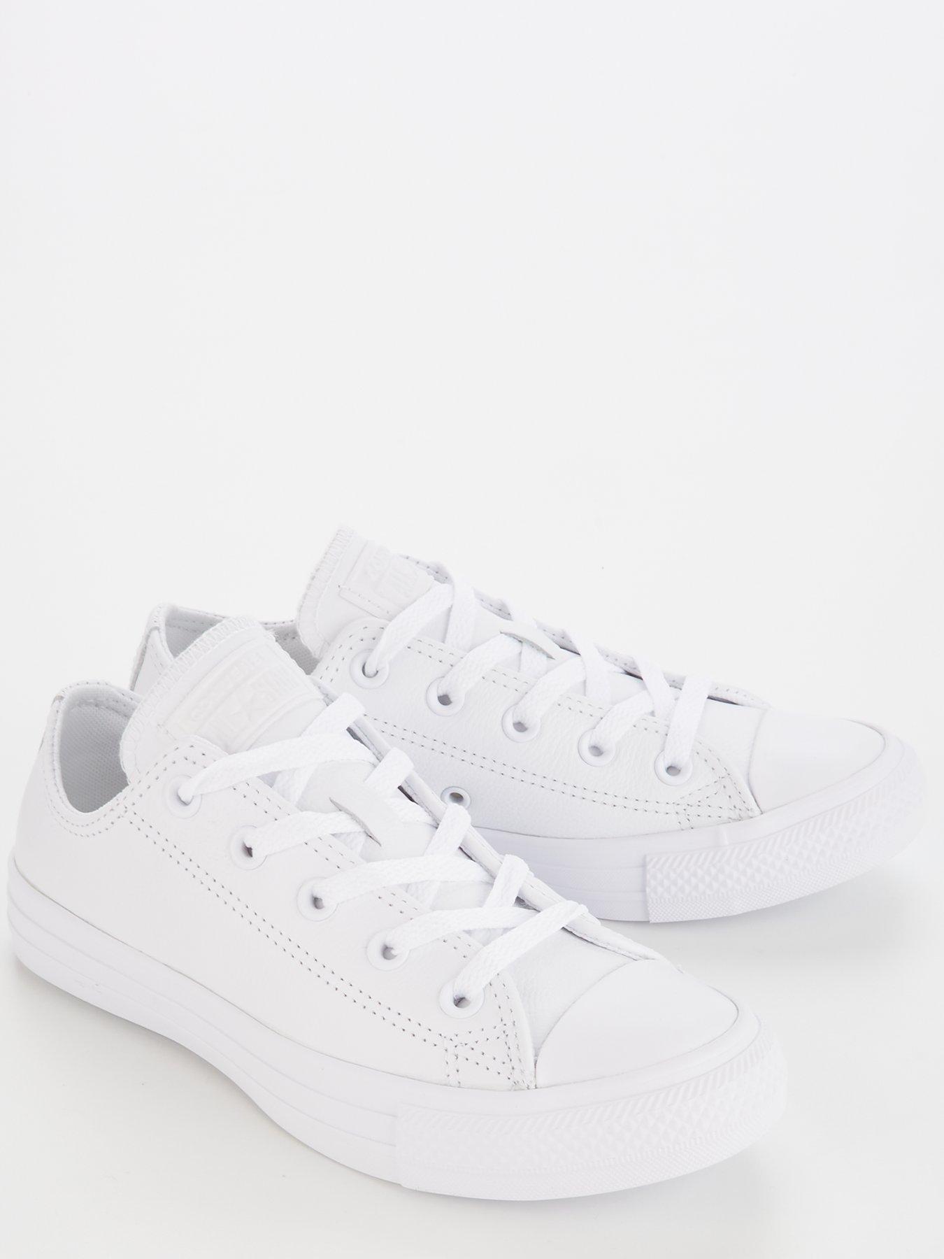 Converse chuck taylor all shop star leather ox plimsolls