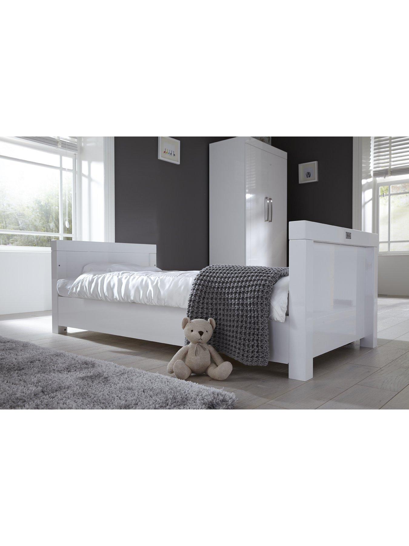 white gloss cot bed