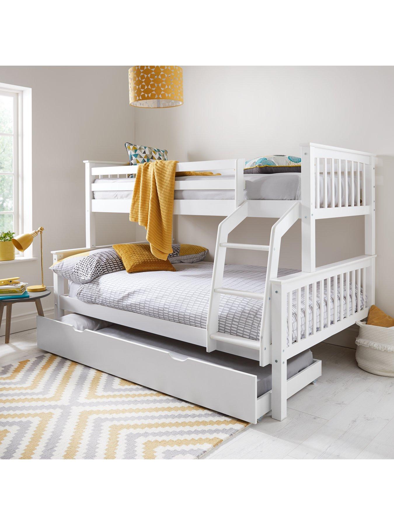 double bunk beds with trundle