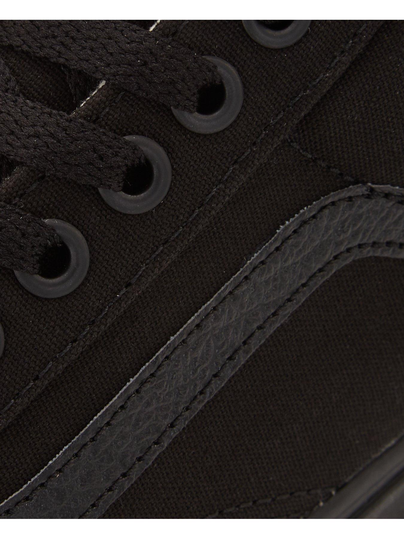 Image 6 of 6 of Vans Unisex Old Skool Trainers - Black