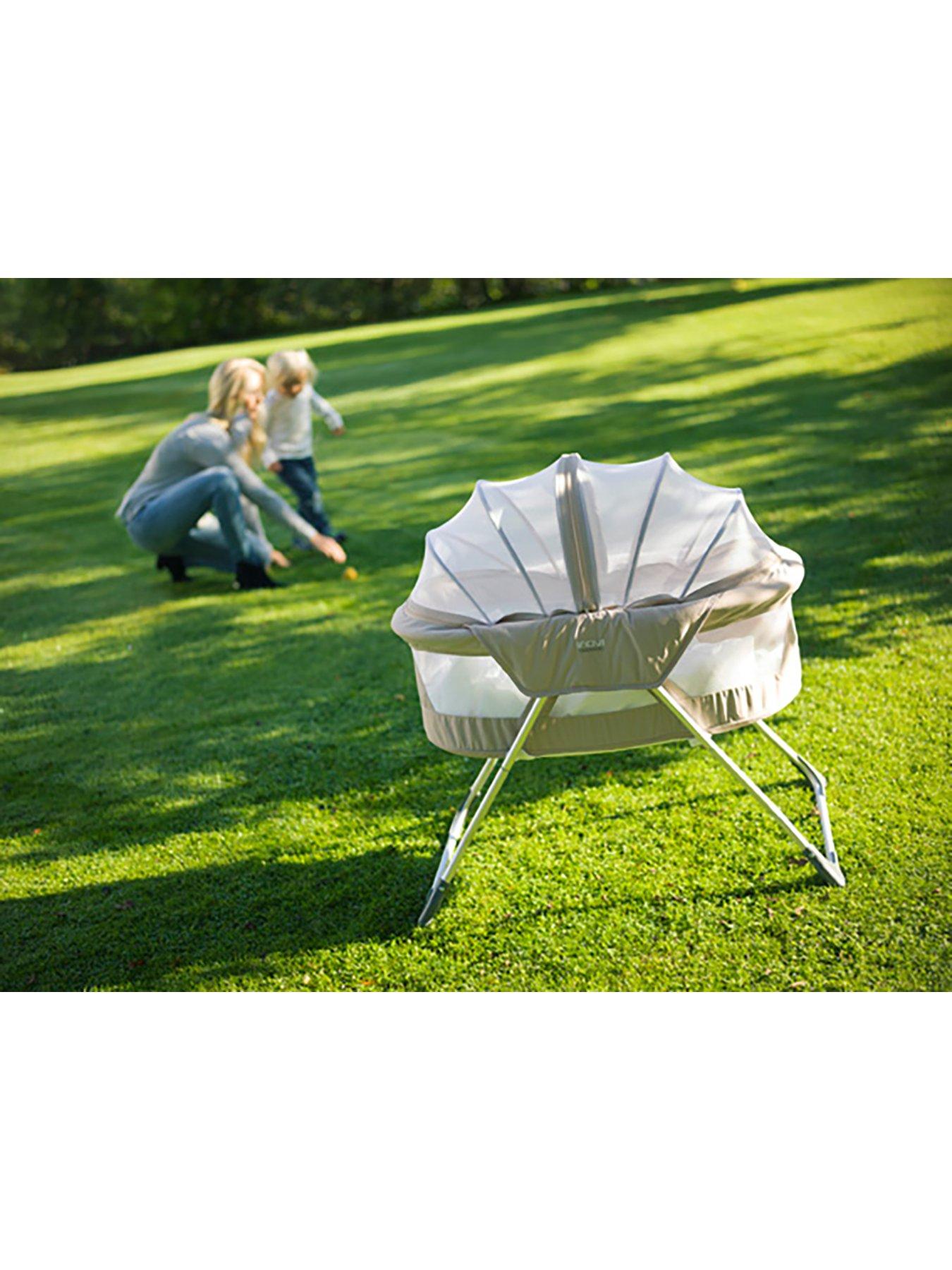 inovi cocoon moses basket