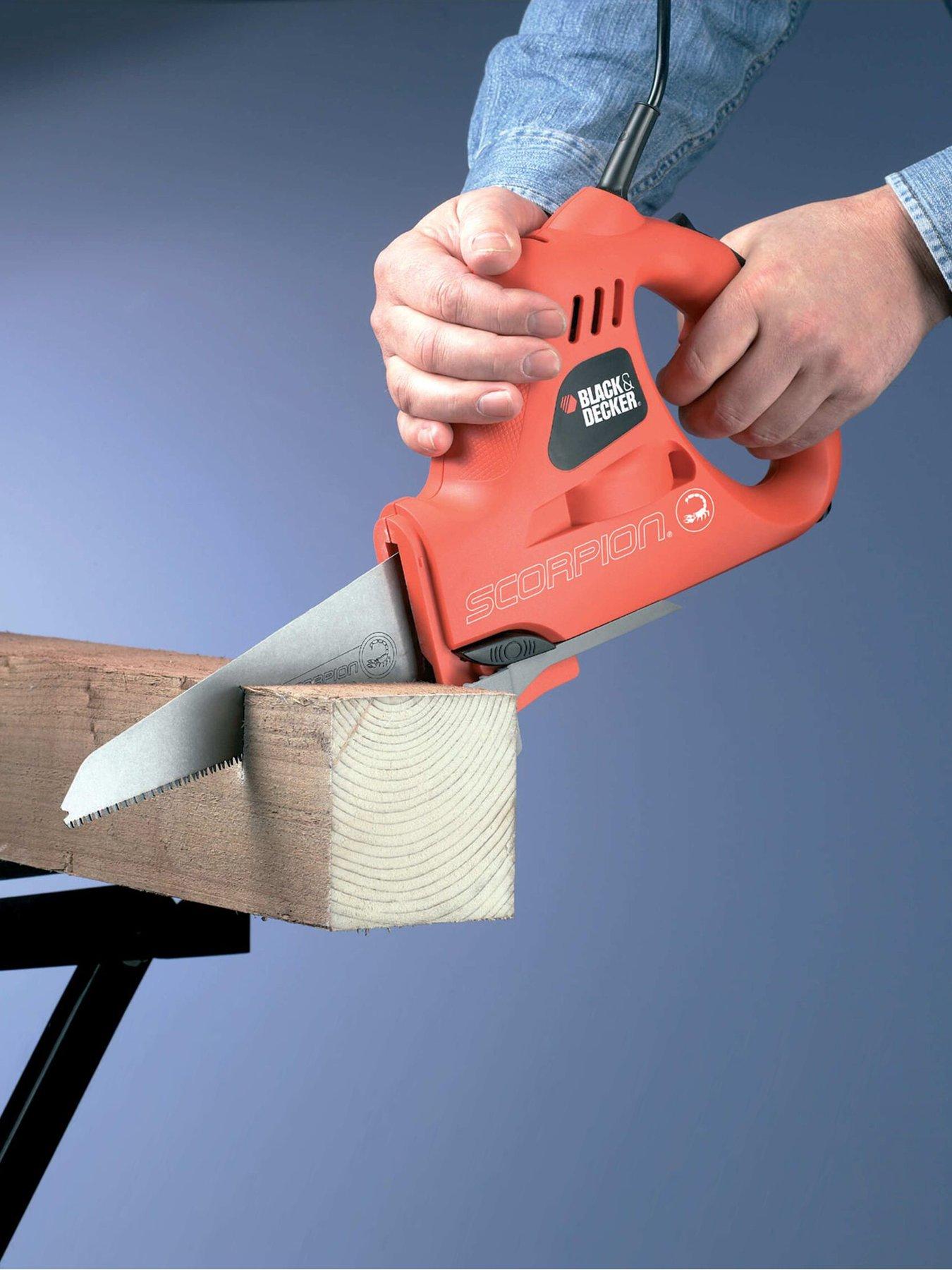 Black & Decker KS890EKGB 400Watt Scorpion Handsaw with Carry Case