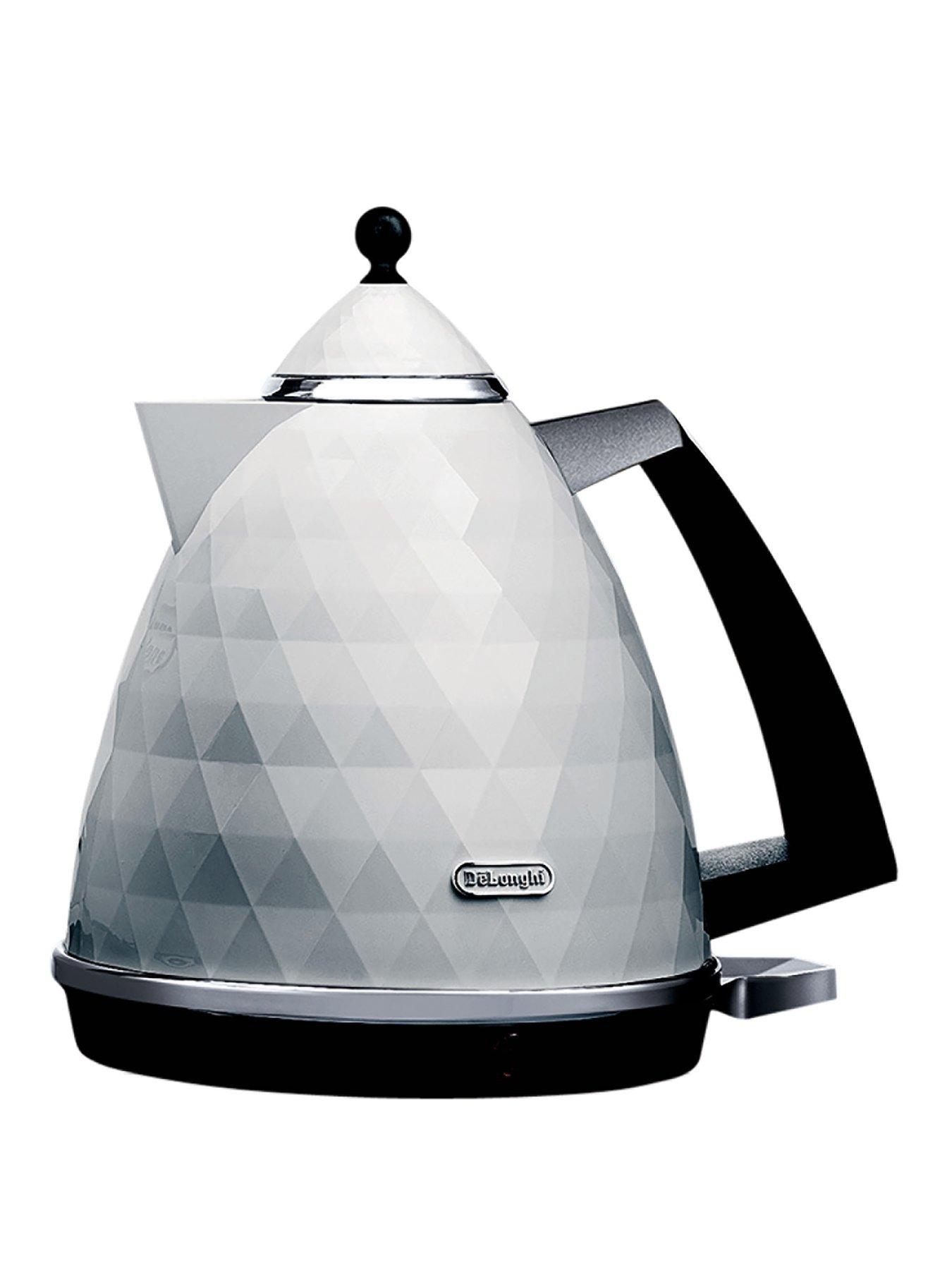 Smeg KLF03SSUK 50's Style Jug Kettle, Soft Opening, 360 Swivel Base,  Anti-Slip Feet, 300W, 1.7L