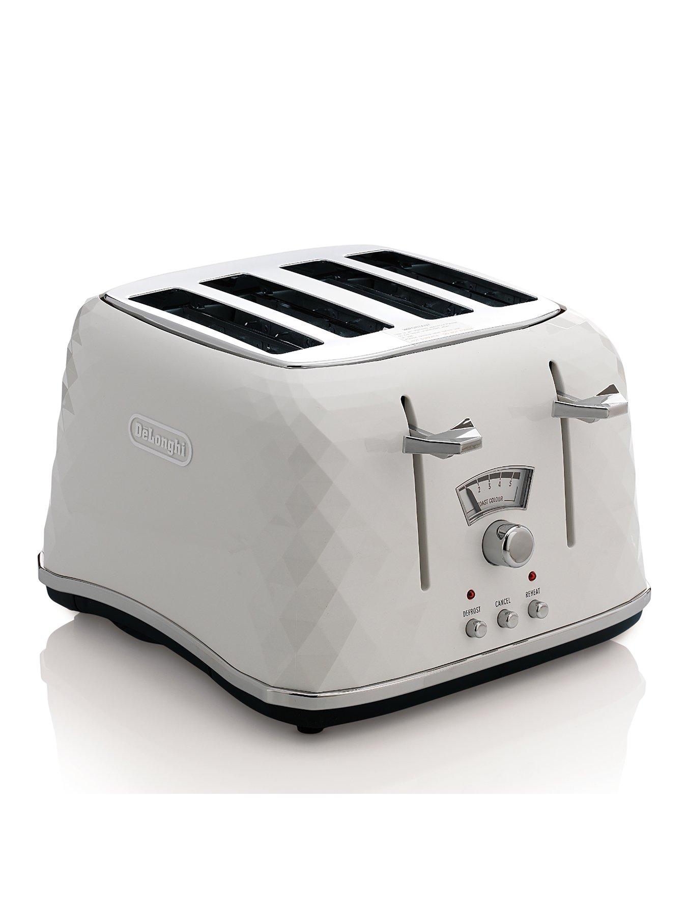 Product photograph of Delonghi Brillante 4 Slice Toaster Ctj4003 W - White from very.co.uk