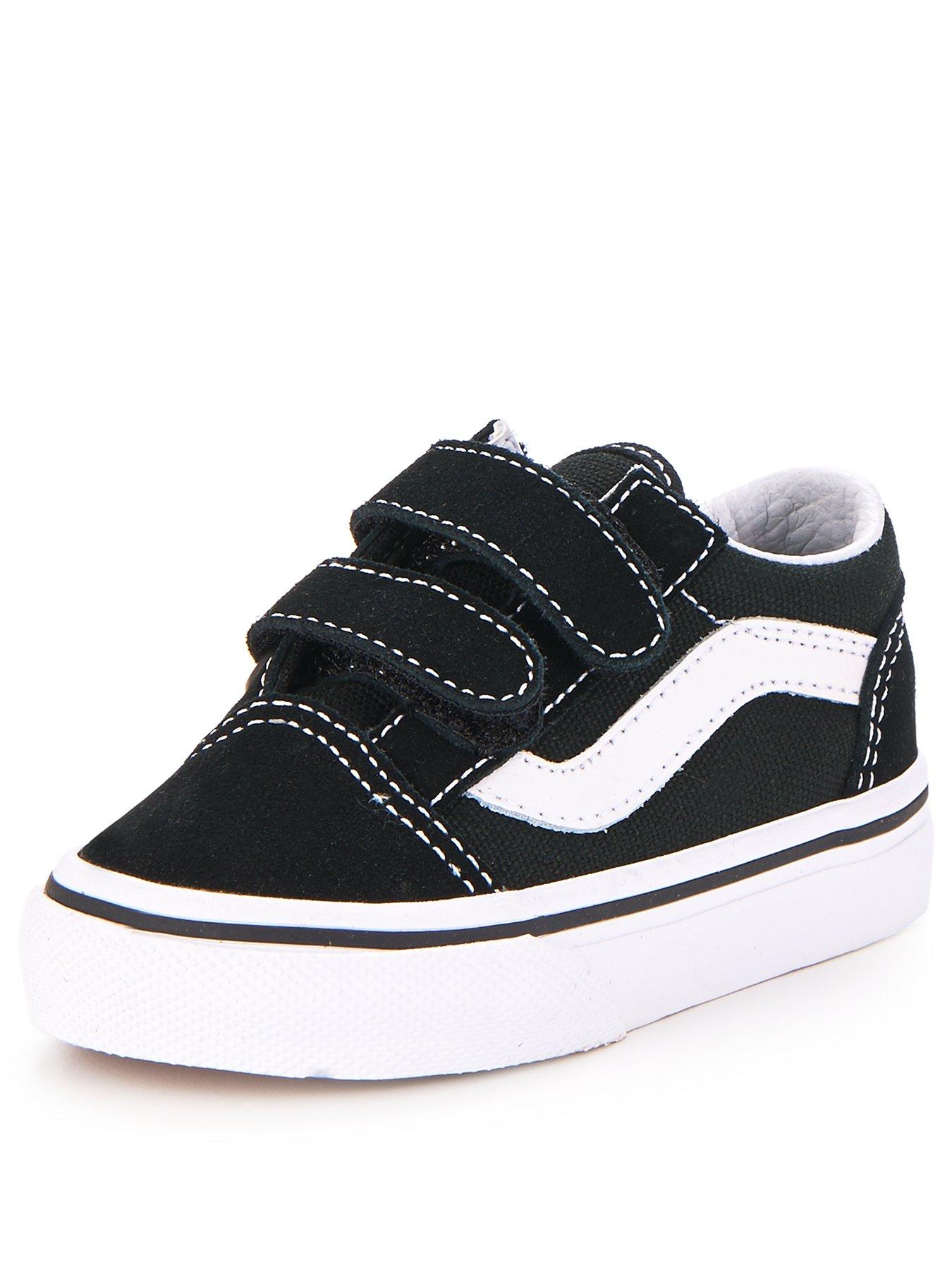 Image 2 of 6 of Vans Infant Unisex Old Skool Trainer - Black