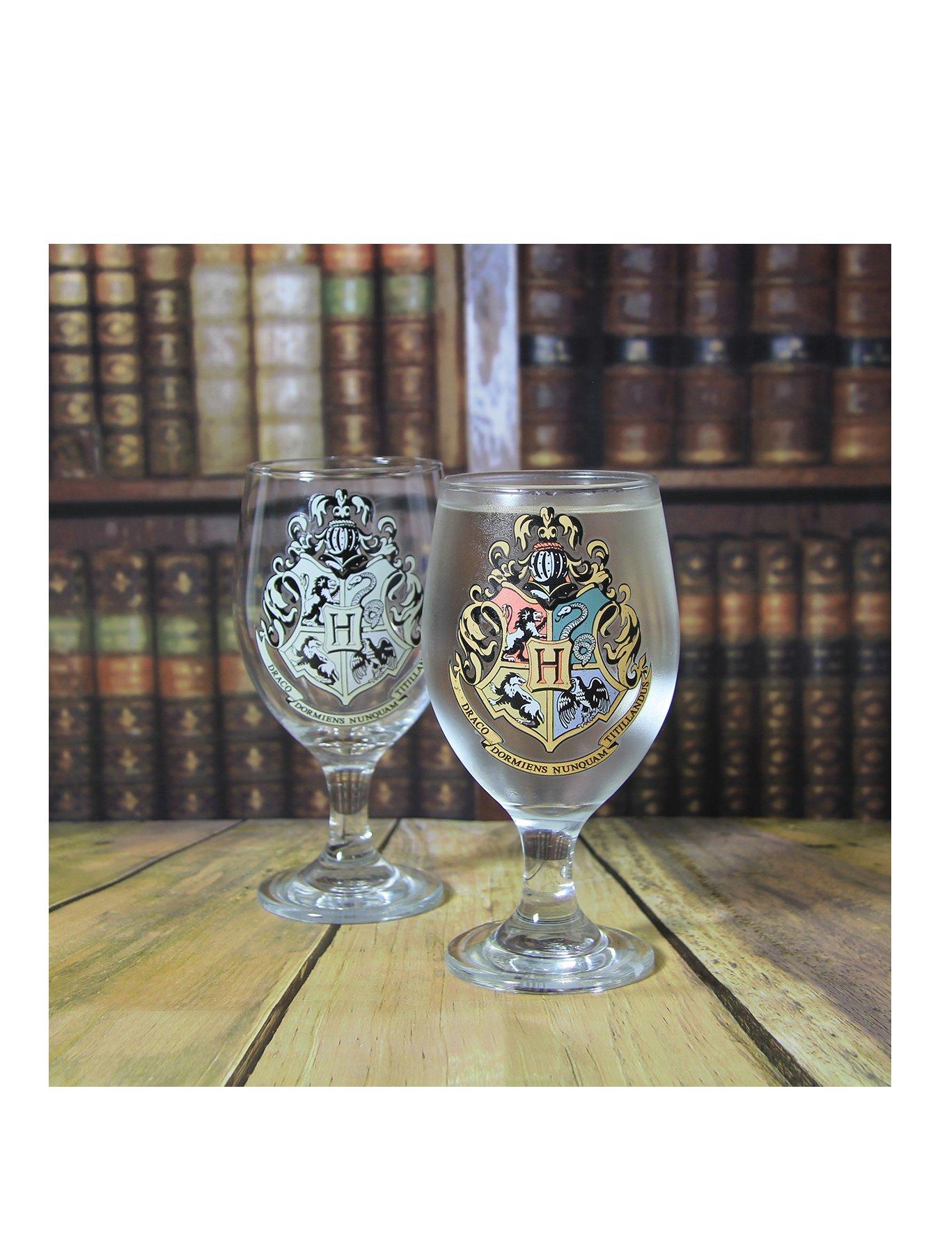 Harry Potter Hogwarts Crest Magical Colour Change Drinking Glass