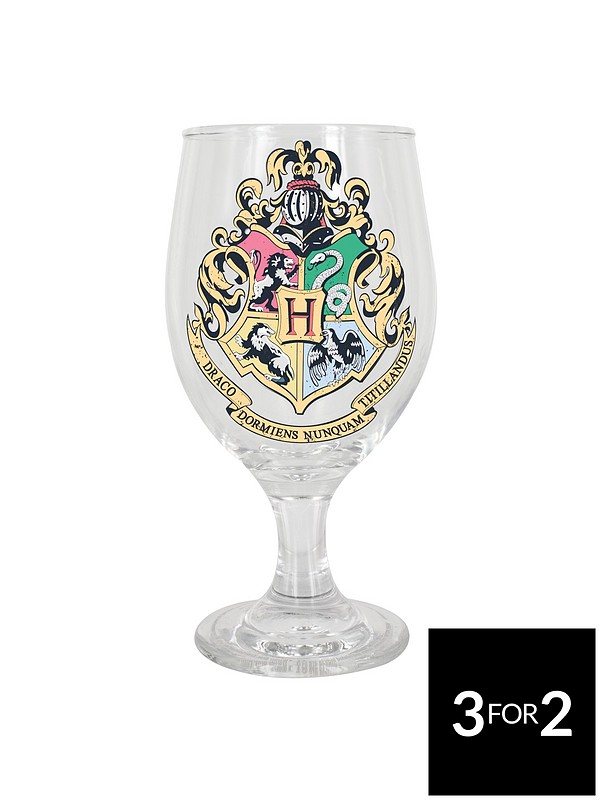 Elegent Harry Potter Hogwarts Colour Changing Glass Ideal as a Novelty Gift for a Loved one 