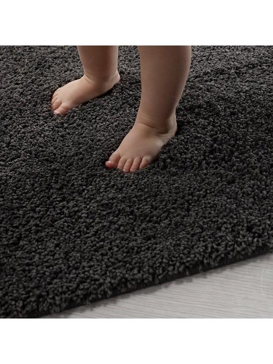 stillFront image of bath-buddy-easy-care-washable-stain-resistant-jumbo-60-x-80-cm-bath-mat