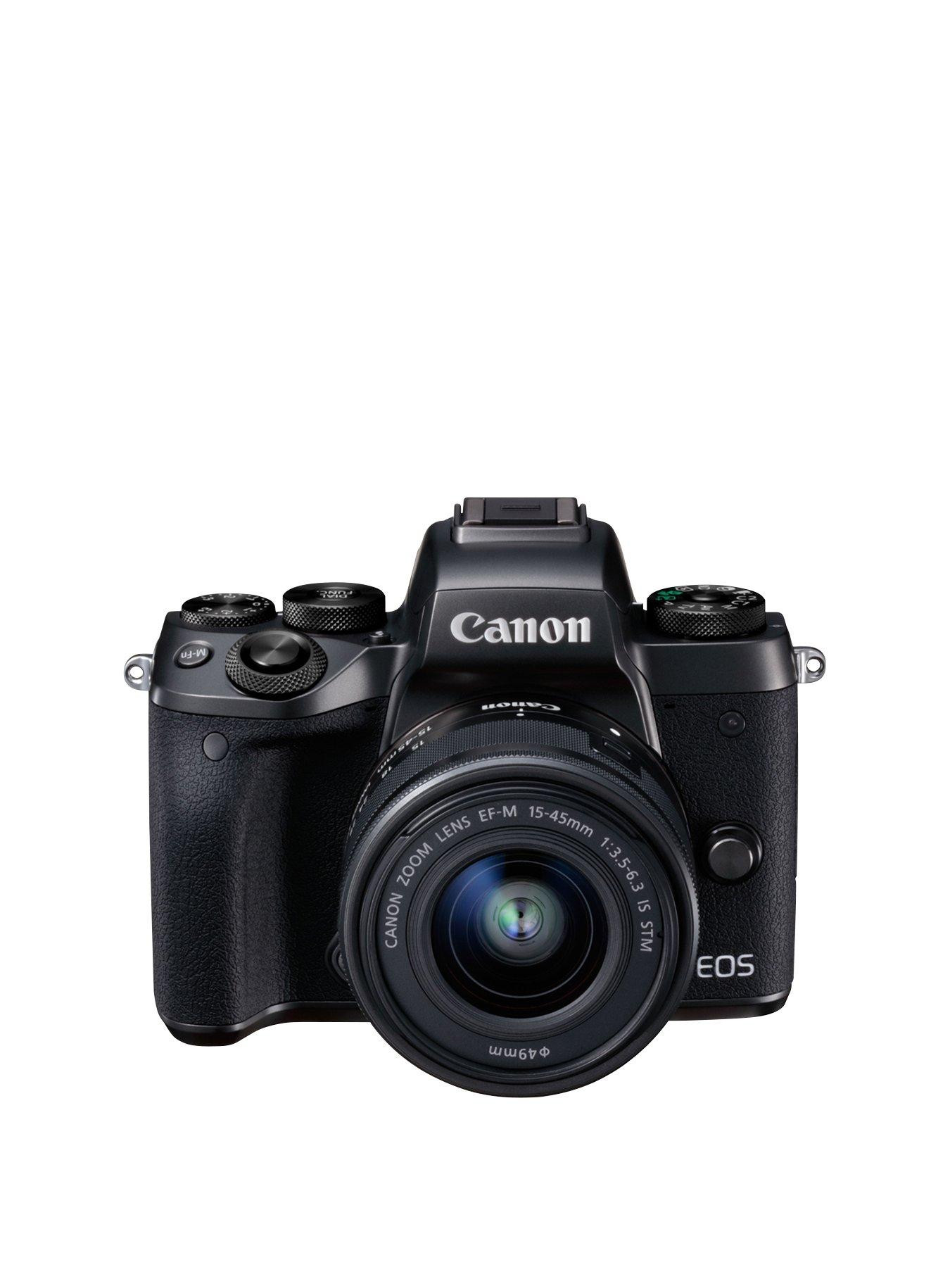 Canon Eos M5 Camera With 15-45Mm Lens