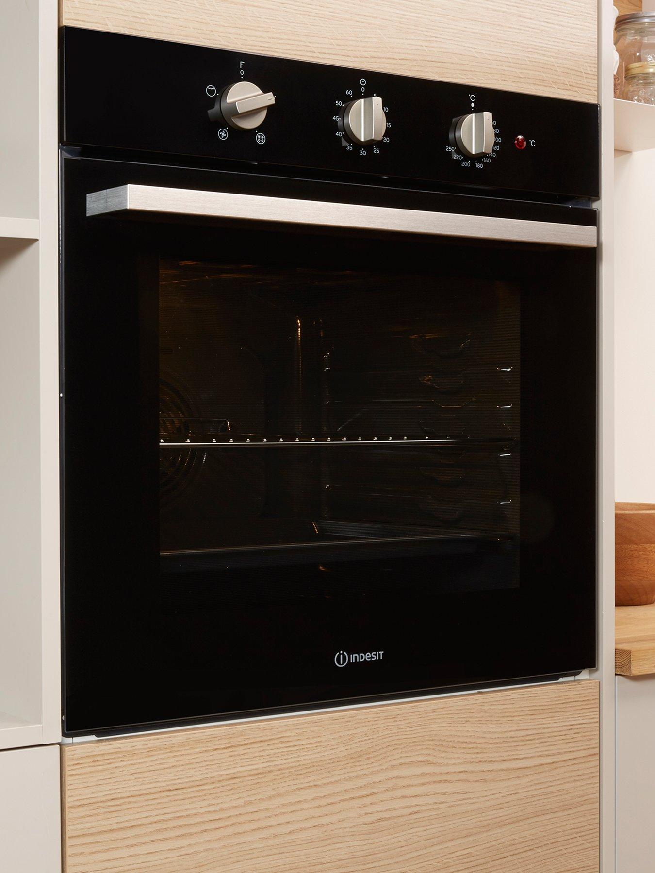 Image 4 of 7 of Indesit Aria IFW6330BLUK Built-In Single Electric Oven&nbsp;- Black