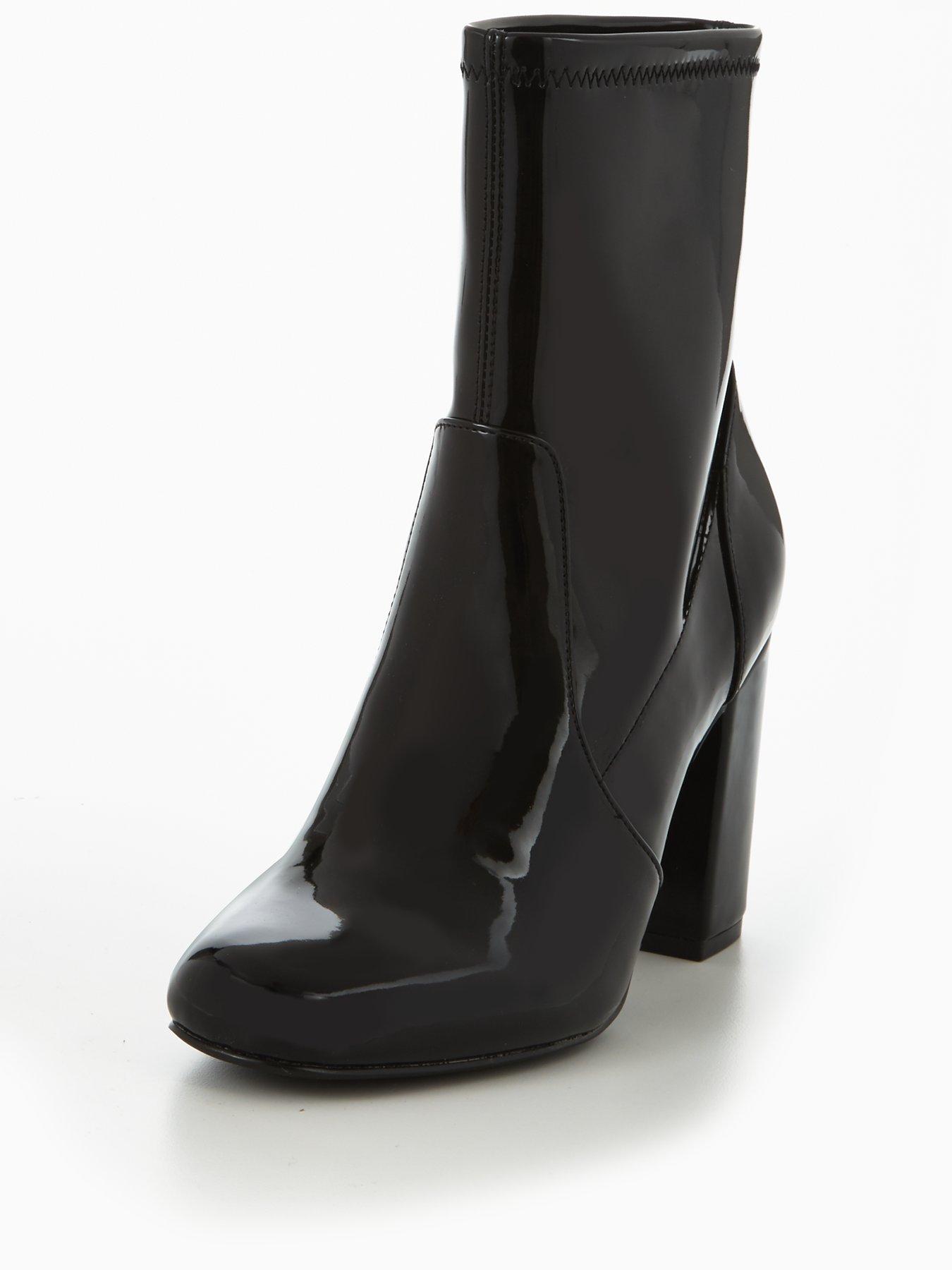 new look patent block heeled boot in black
