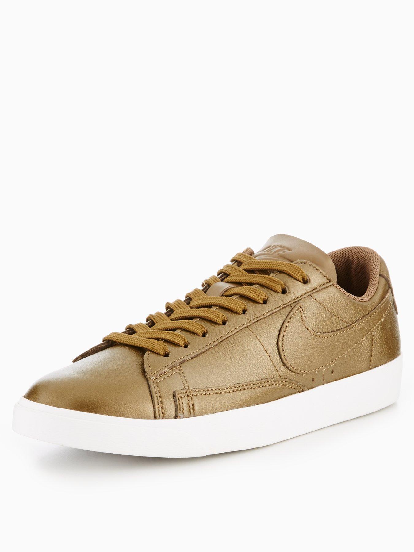 nike blazer low gold