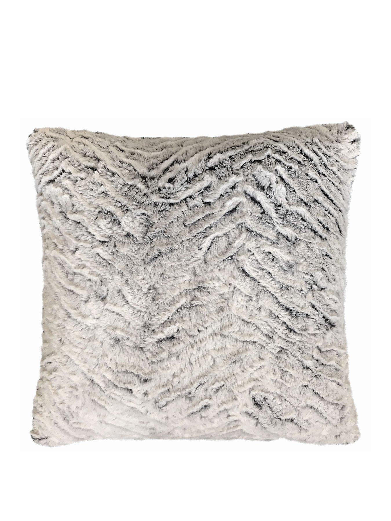 Catherine Lansfield Extra Large Cuddly Deep Pile Faux Fur Family Size 245x280cm Large Blanket Throw Silver Grey