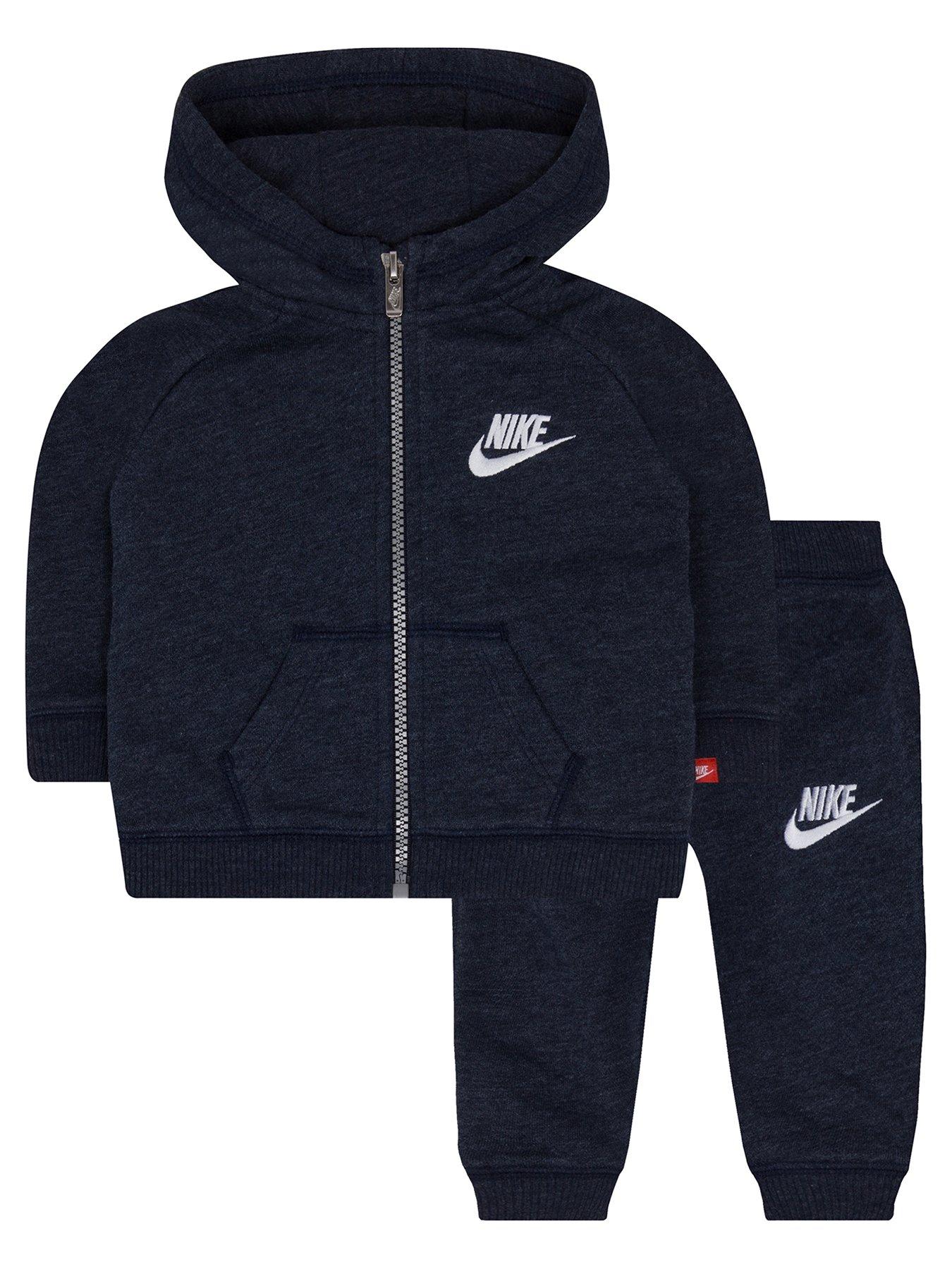 full nike tracksuit