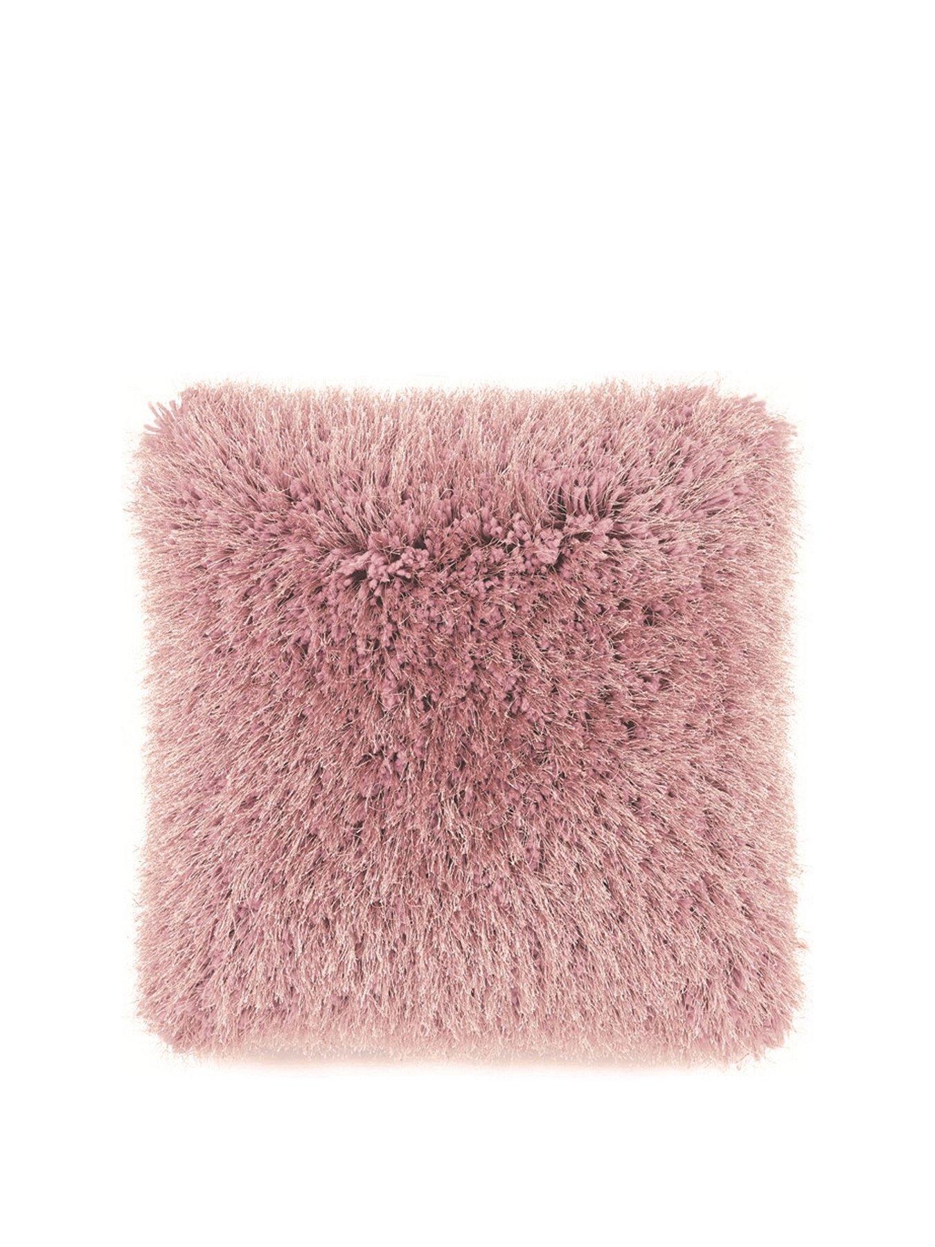 Hot pink best sale fluffy cushions