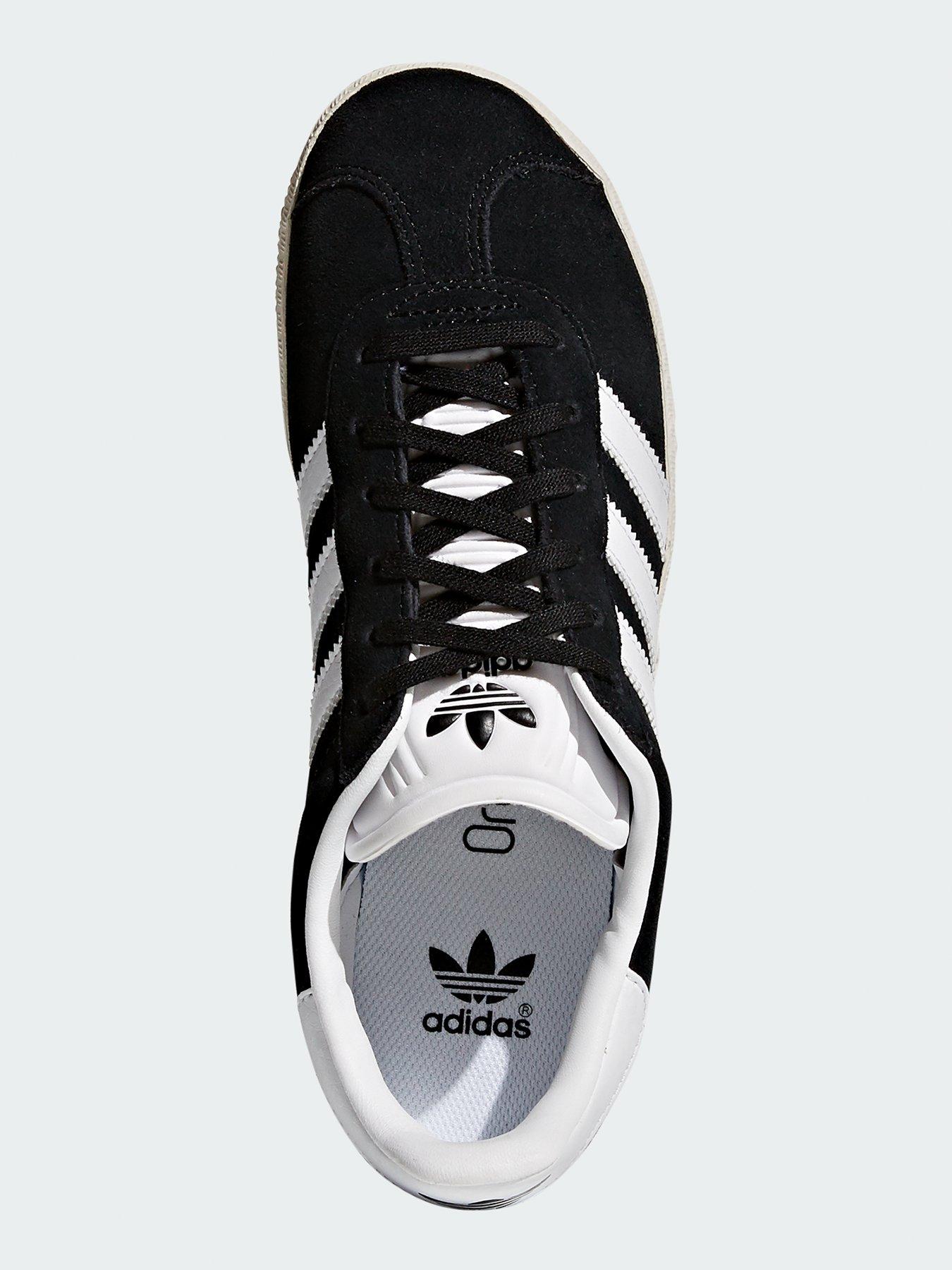 Adidas black gazelle outlet junior