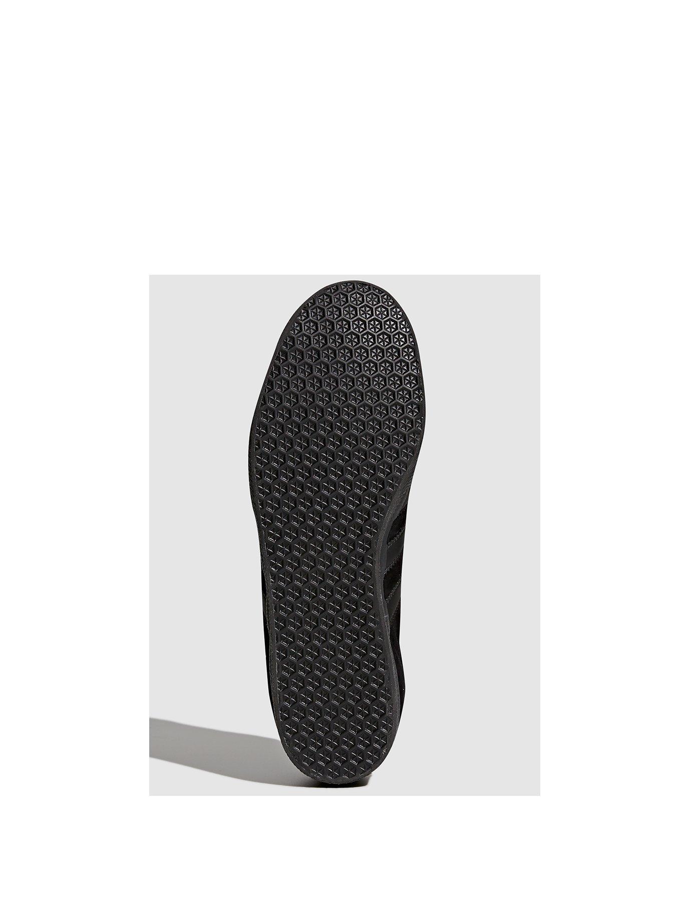 Image 6 of 7 of adidas Originals Gazelle Trainers - Black