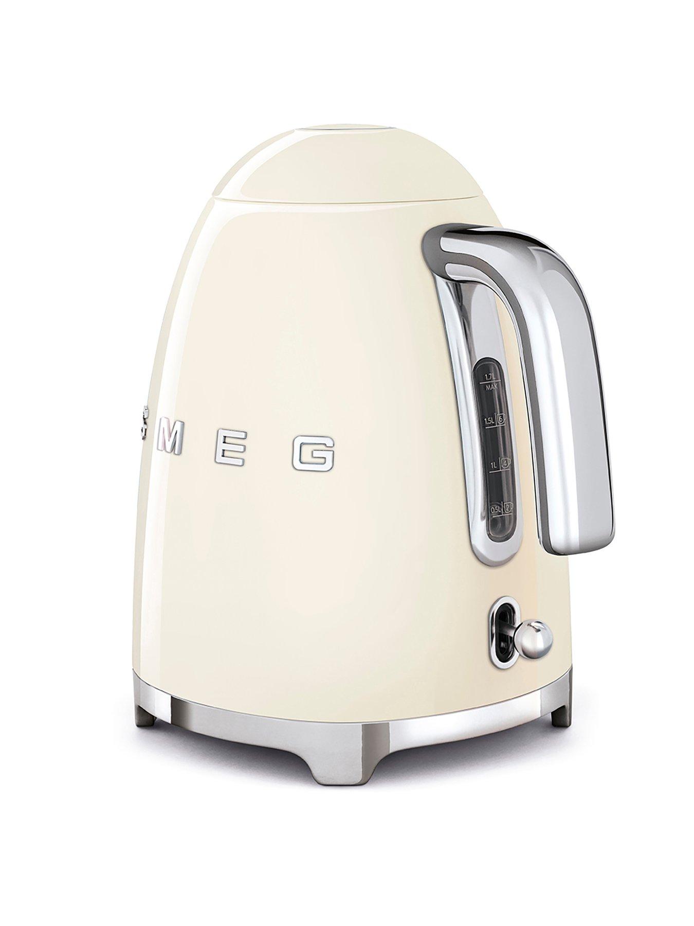 Image 3 of 6 of Smeg KLF03 Retro Style Jug Kettle, 300W, 1.7L - Cream