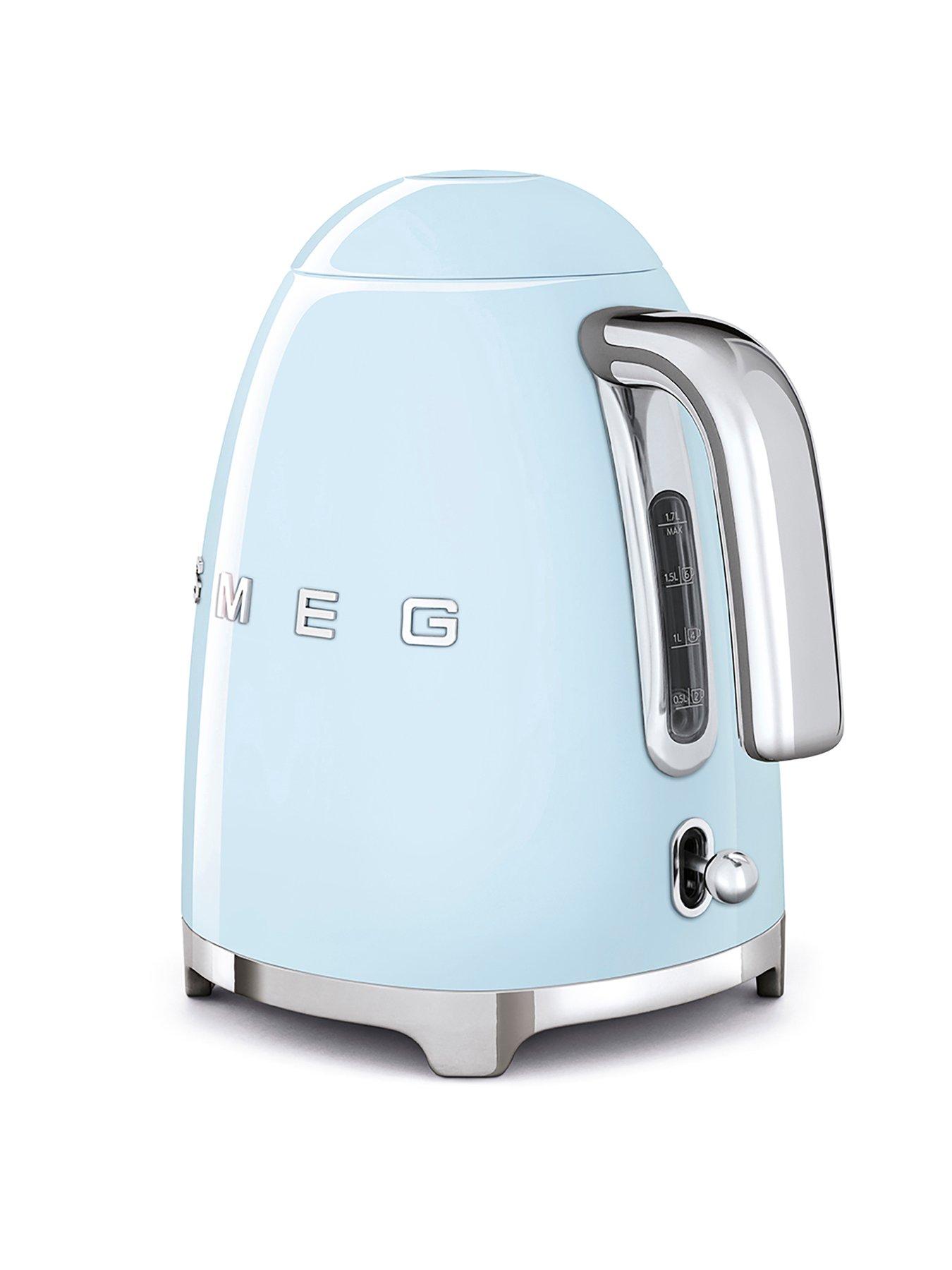 Image 3 of 6 of Smeg KLF03 Retro Style Jug Kettle, 3KW, 1.7L -&nbsp;Pastel Blue