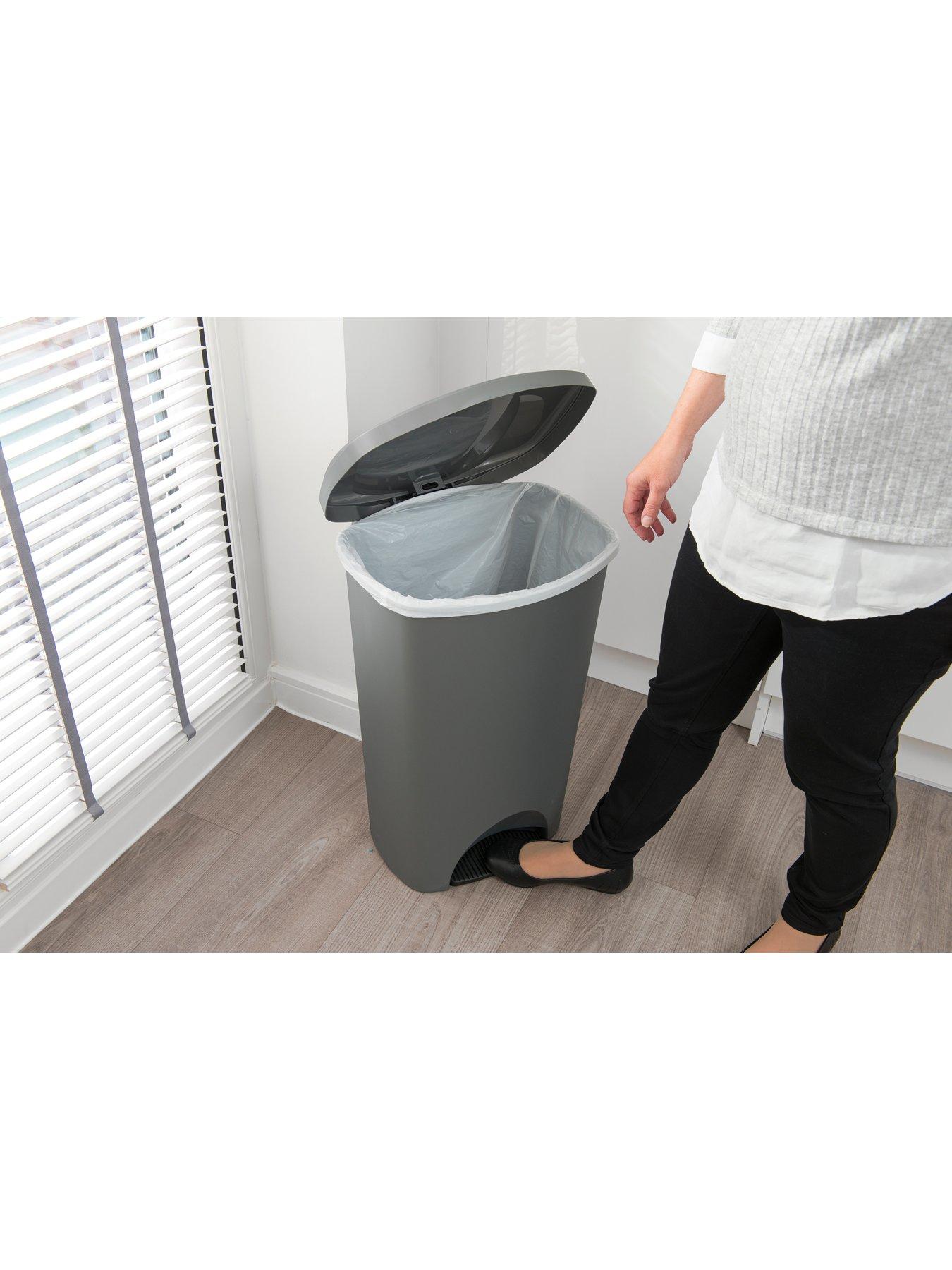 Image 3 of 4 of Addis 50-litre Pedal Bin in Metallic Silver