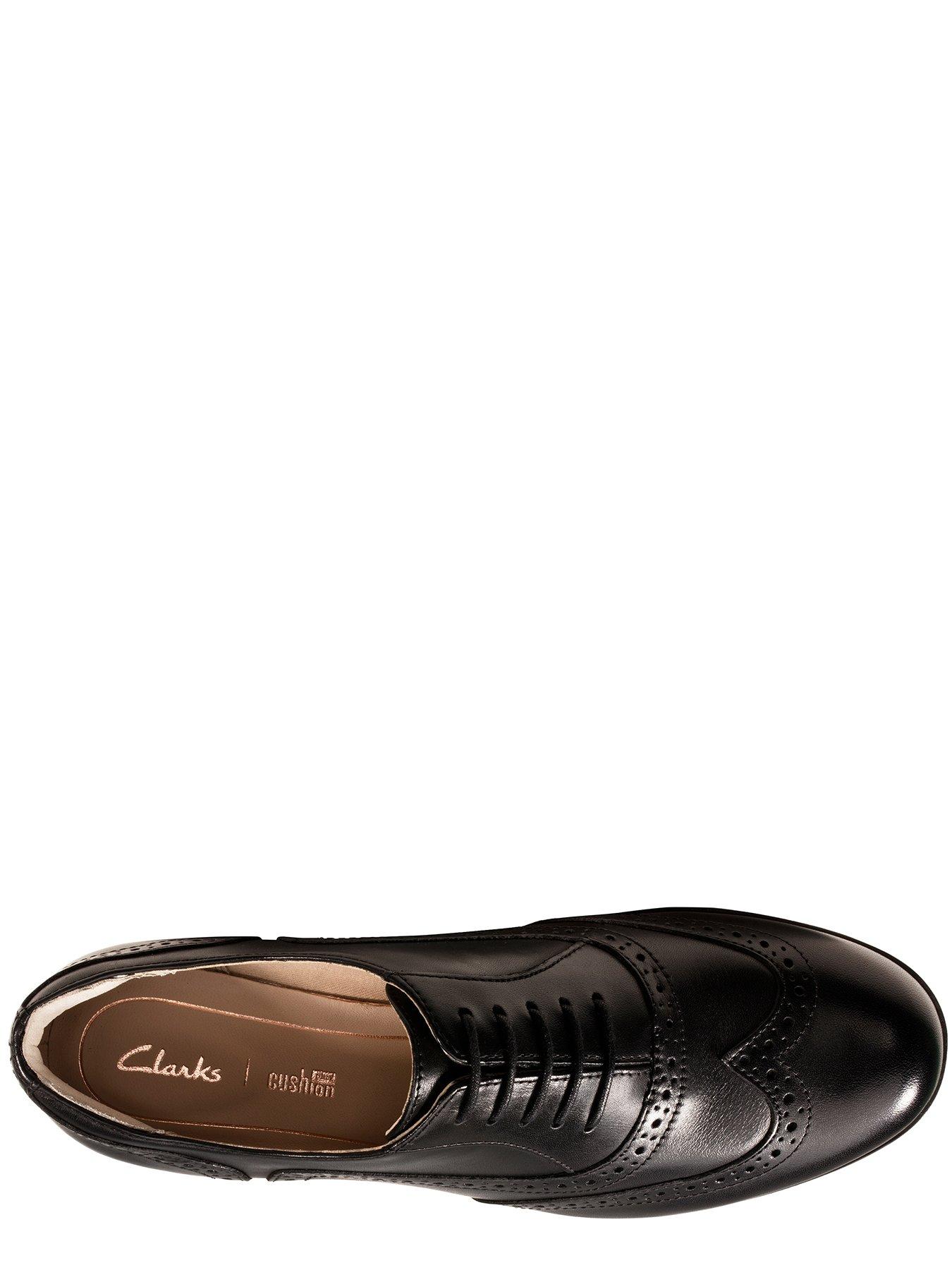 clarks hamble oak wide fit brogue