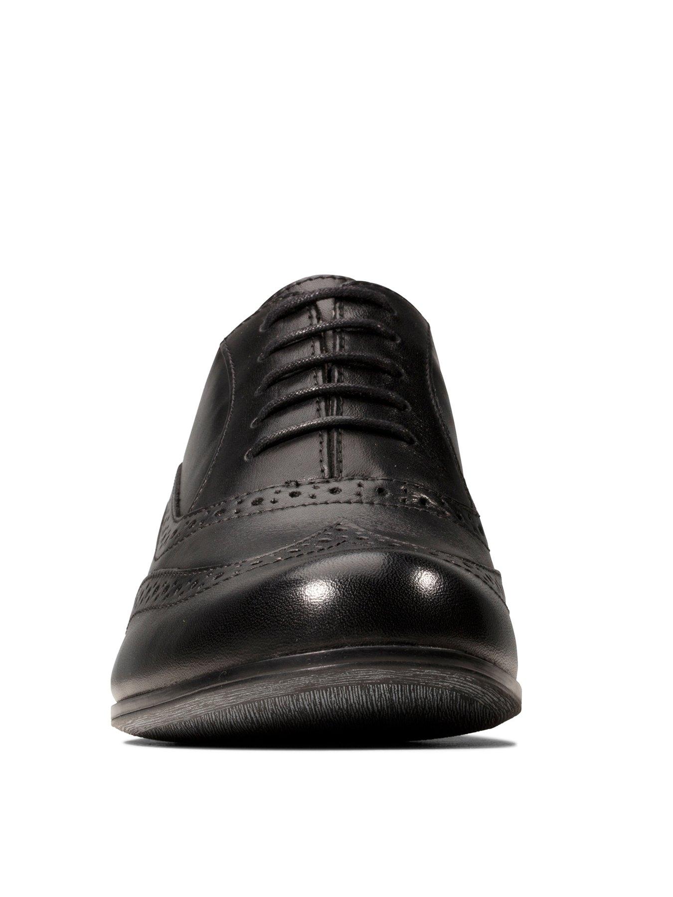 clarks ladies brogues wide fit